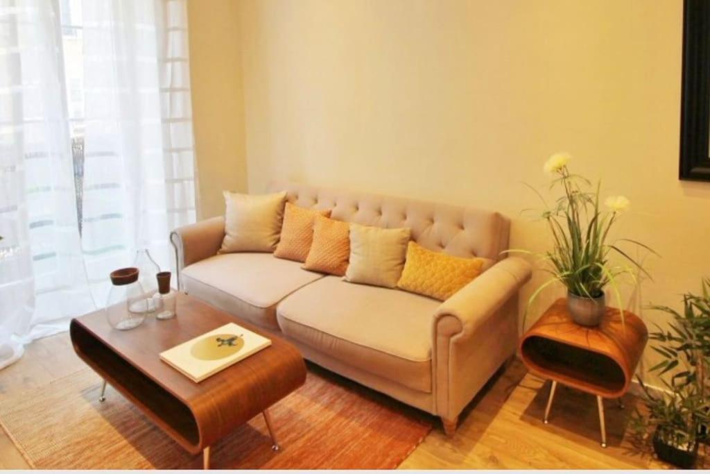 Apartment Stylish One Bedroom In Port Nice