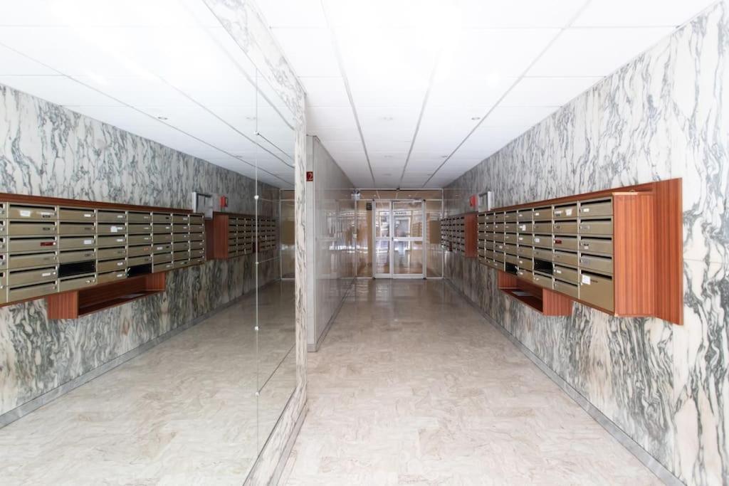 L28 Californie 1min Walk Sea 3bdr/ Ac & Balcony Apartment *