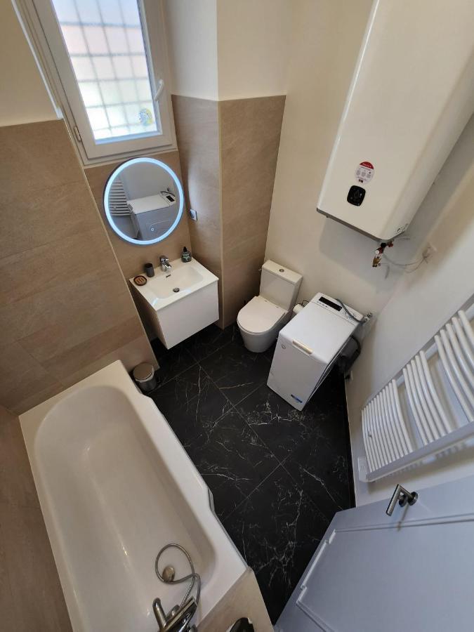 Amazing - Grande Terrasse - Coeur De - Wifi - Ac Appartement