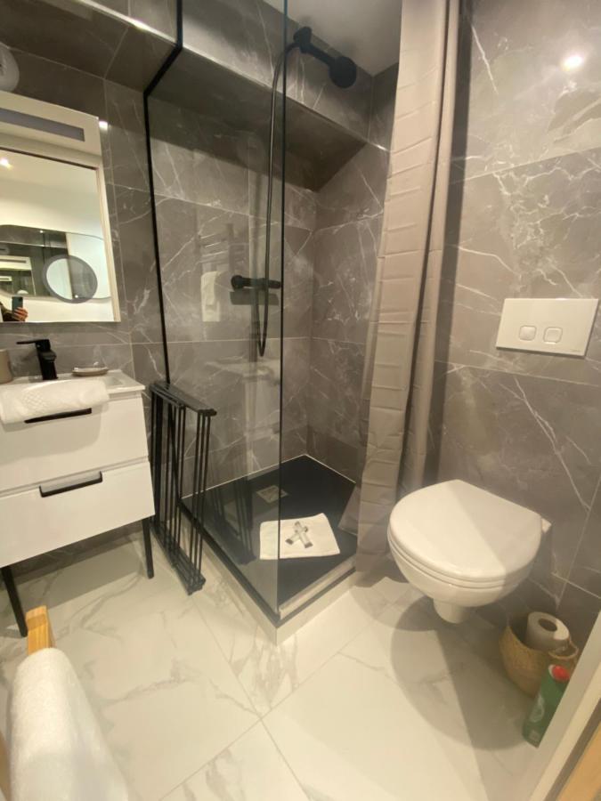 105 B - Tres Beau Studio Avec Mezzanine Refait A Neuf Hyper Centre/ac Nice