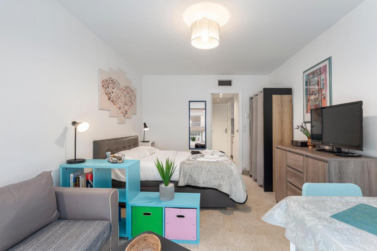 Massenet Five Stars House