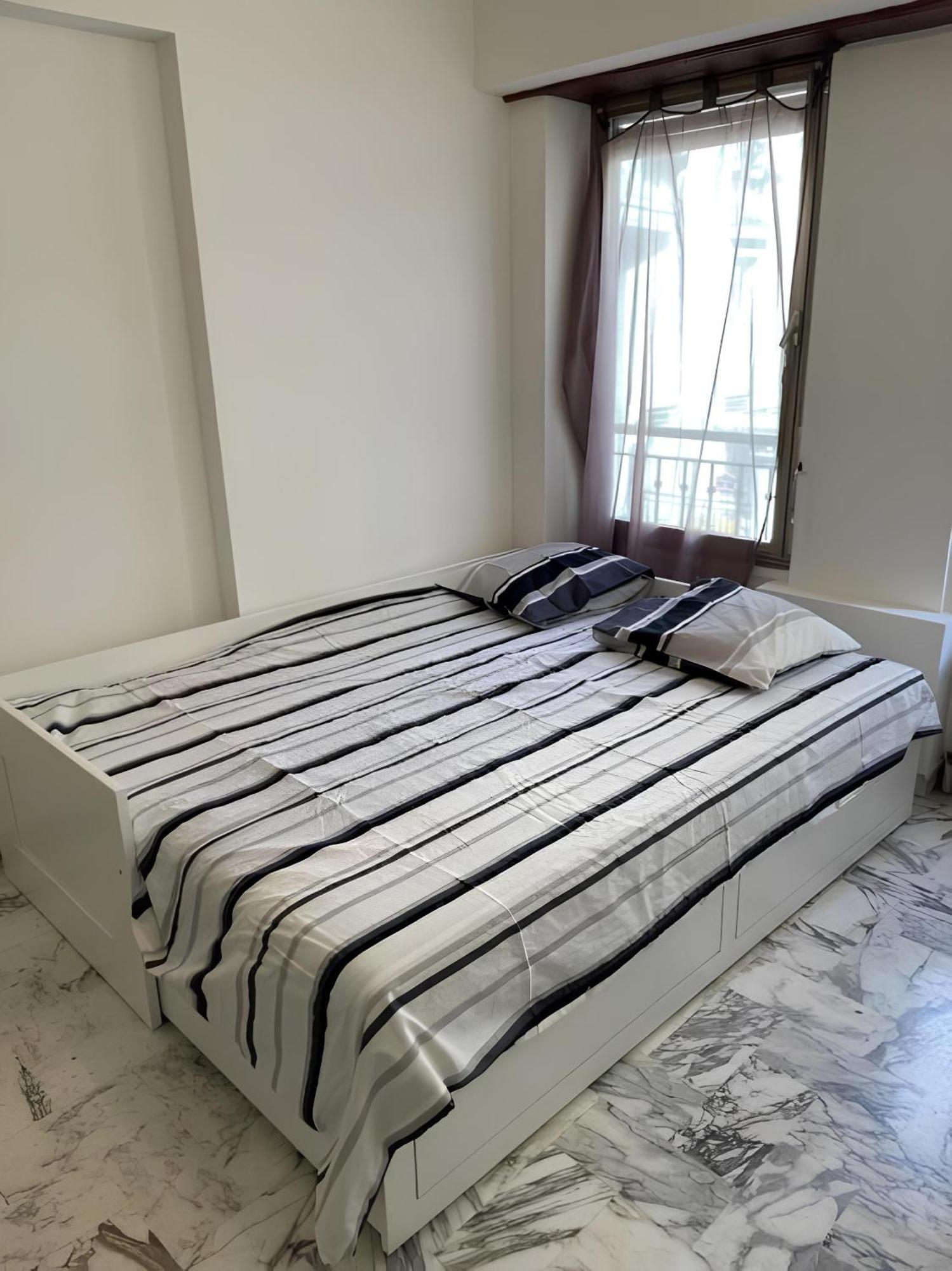 Apartment 50 M De La - Centre - Proche