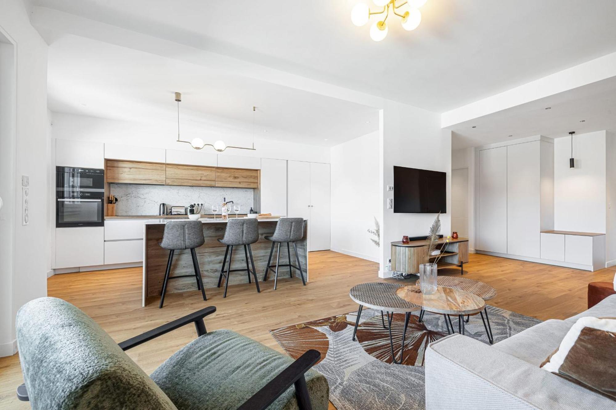 Loulib I Electio Apartment