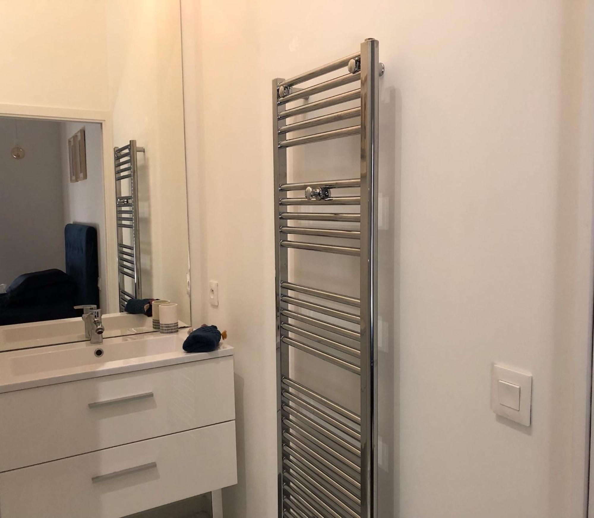 Magenta Mama - Comfort & Charm In Carre D'or - Near Nice