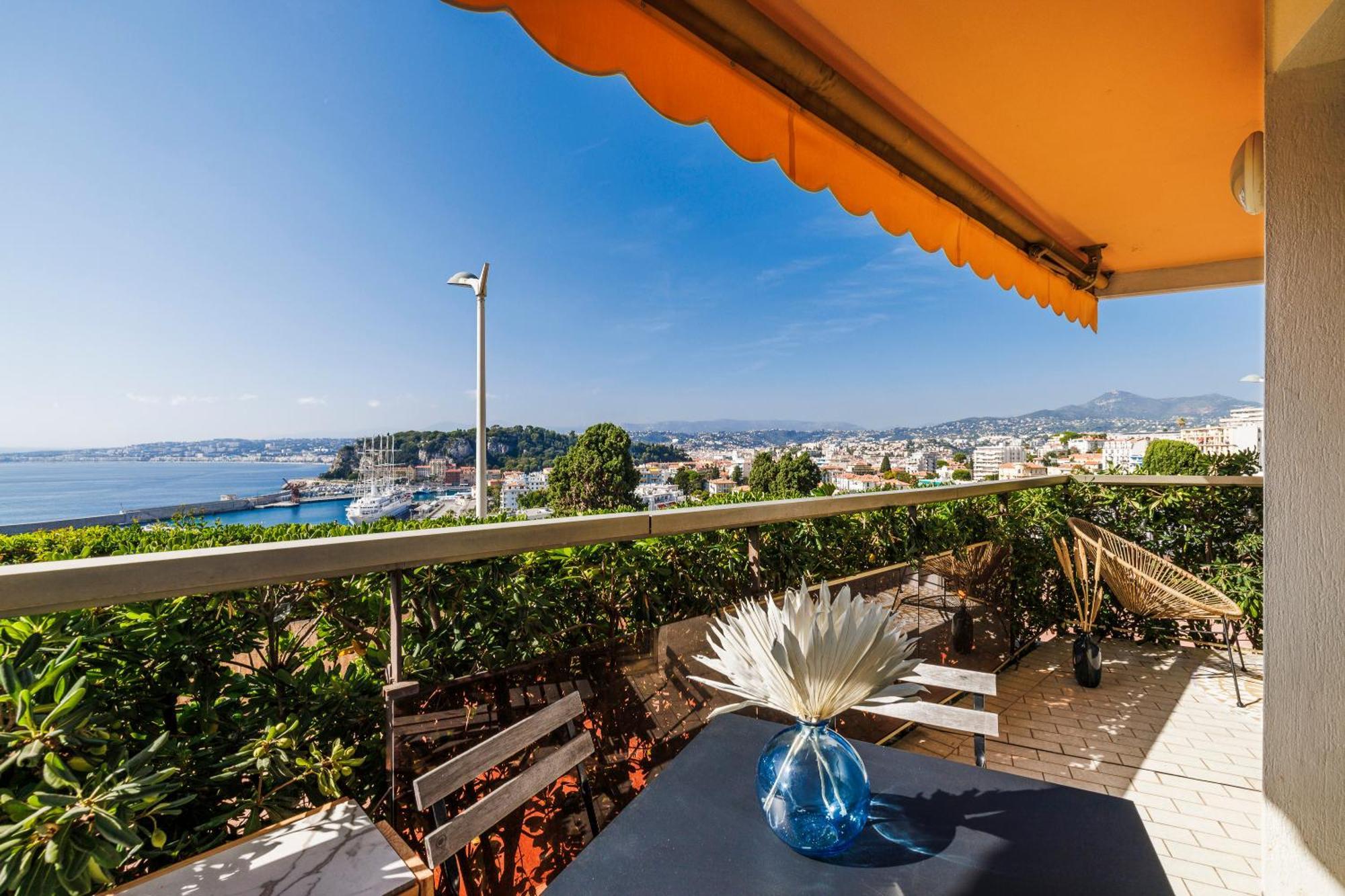 Renting - Carnot - Escape To The French Riviera Terrace With Sea View Apartment
