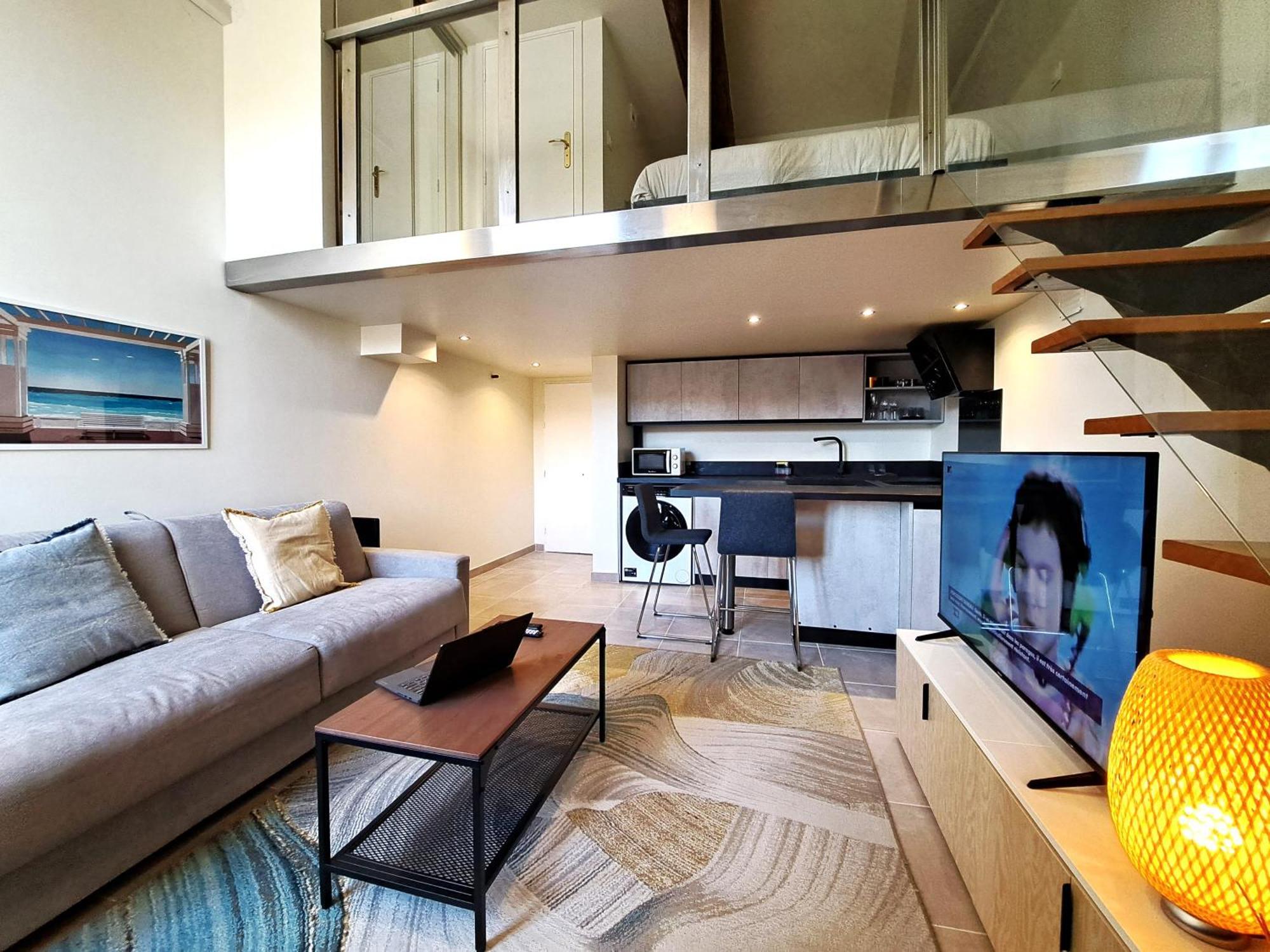 Massena Square View 2 Min To The & The Old Town * Nice