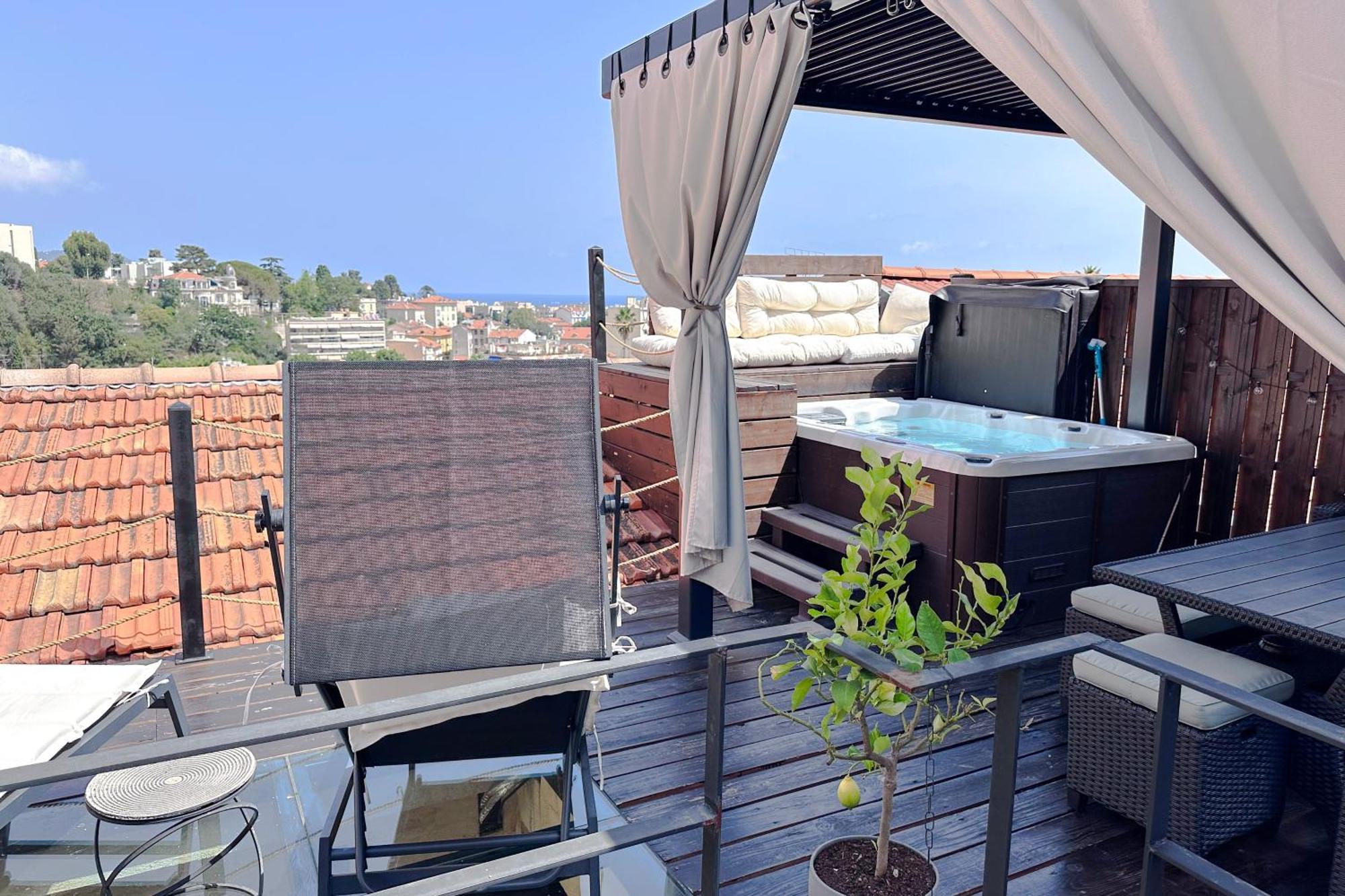Apartment Bellet - Rooftop, Jacuzzi Et Vue Imprenable Sur Et