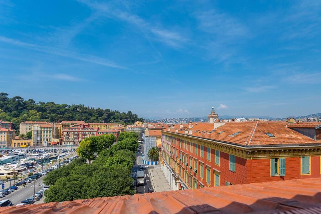Apartment Port 1 - Spacious And Central W Ac On The Port