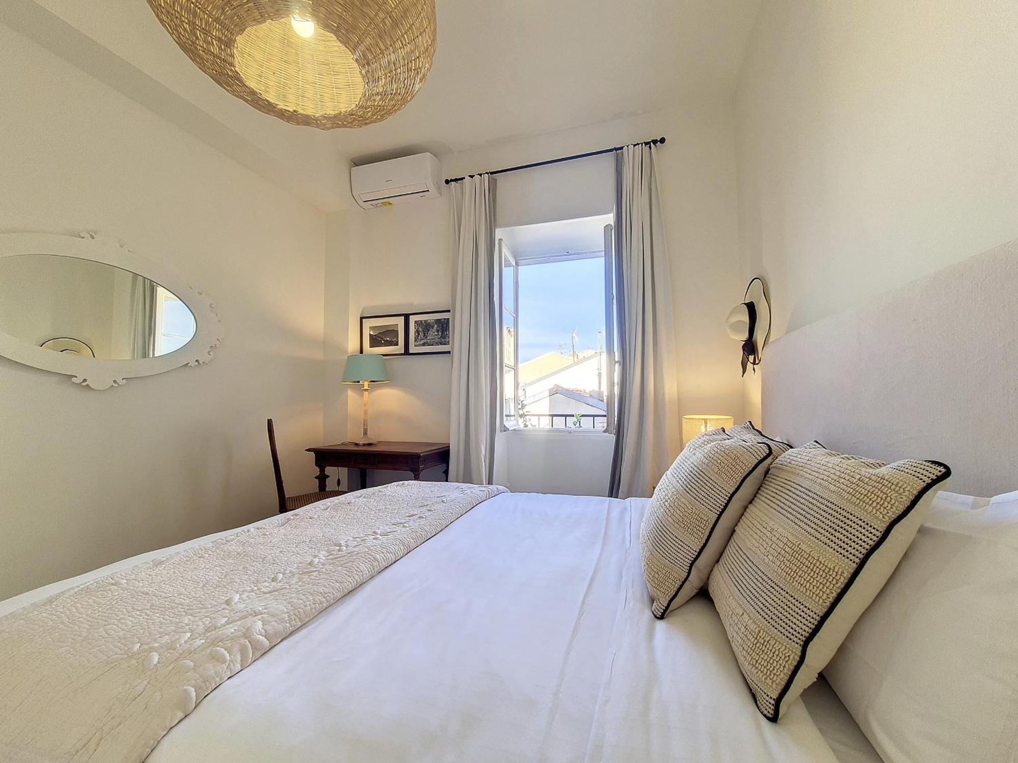 Nestor&jeeves - Reve Bleu - View Port - Balcony