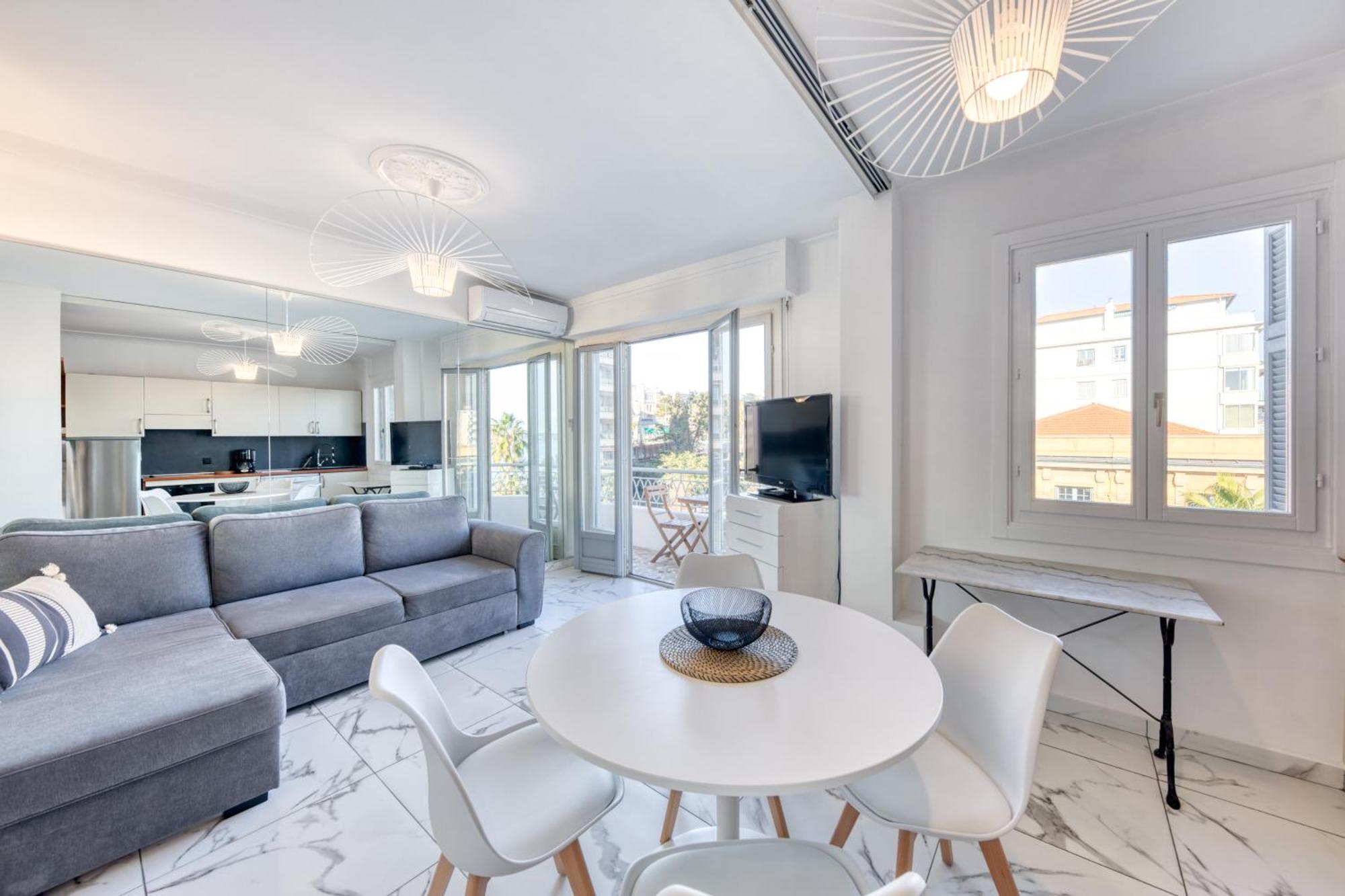 Family Sea View Nice