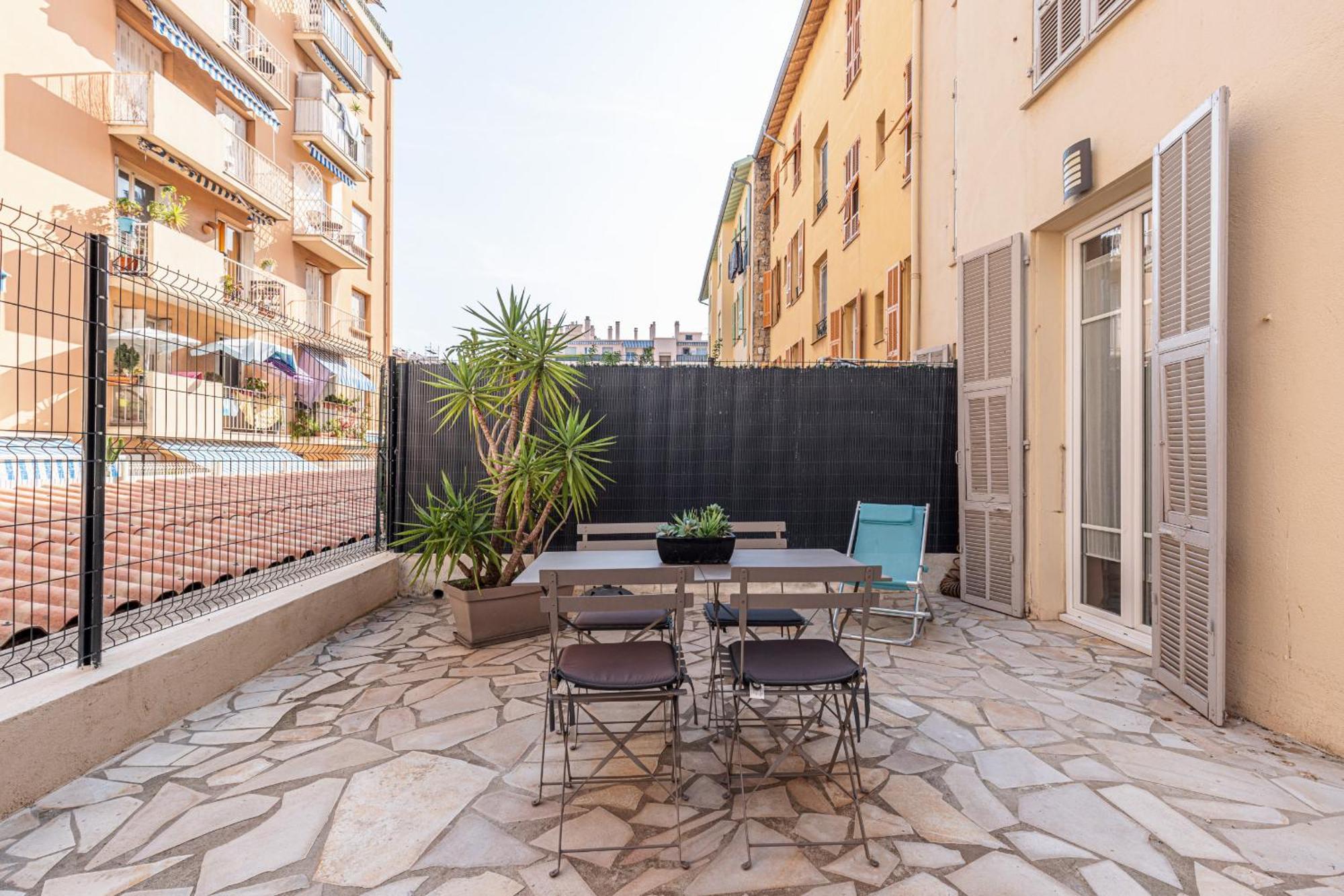 Apartment Large Terrace 1 Bdr Near Garibaldi Square Nice