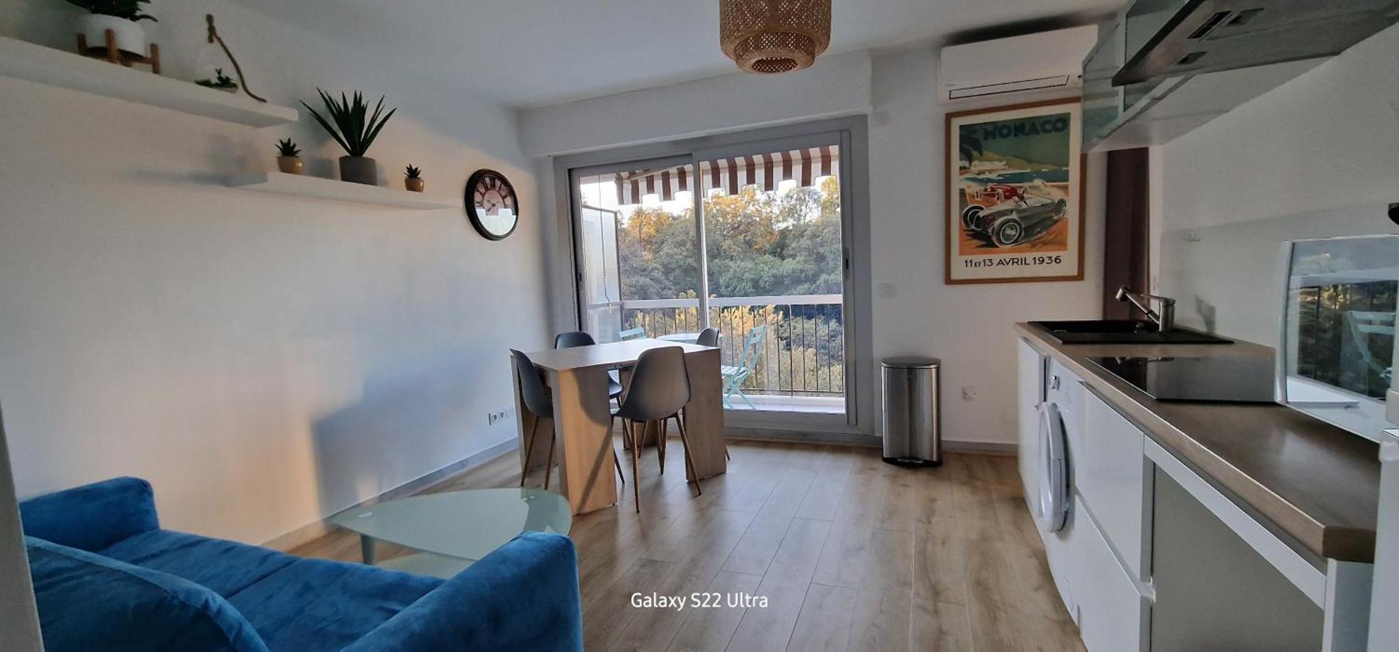 Et Le Petit Manseng *