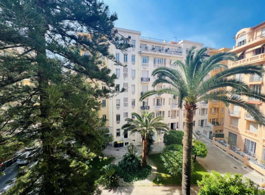 Apartment Luxe Center: 3-bedroom With Parking Near Nice