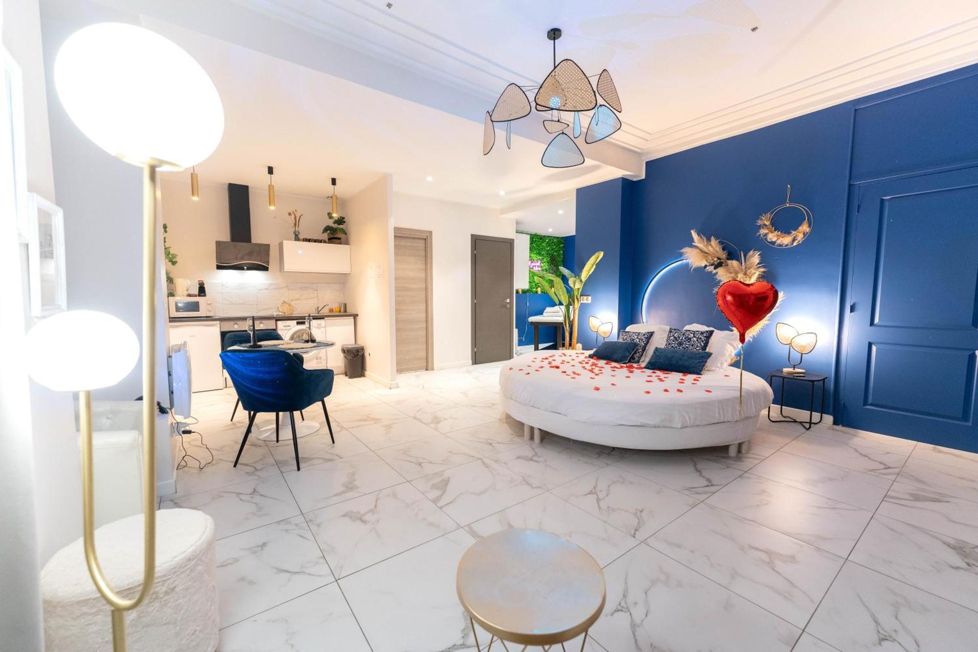 Loveroom Jacuzzi Passion Nice