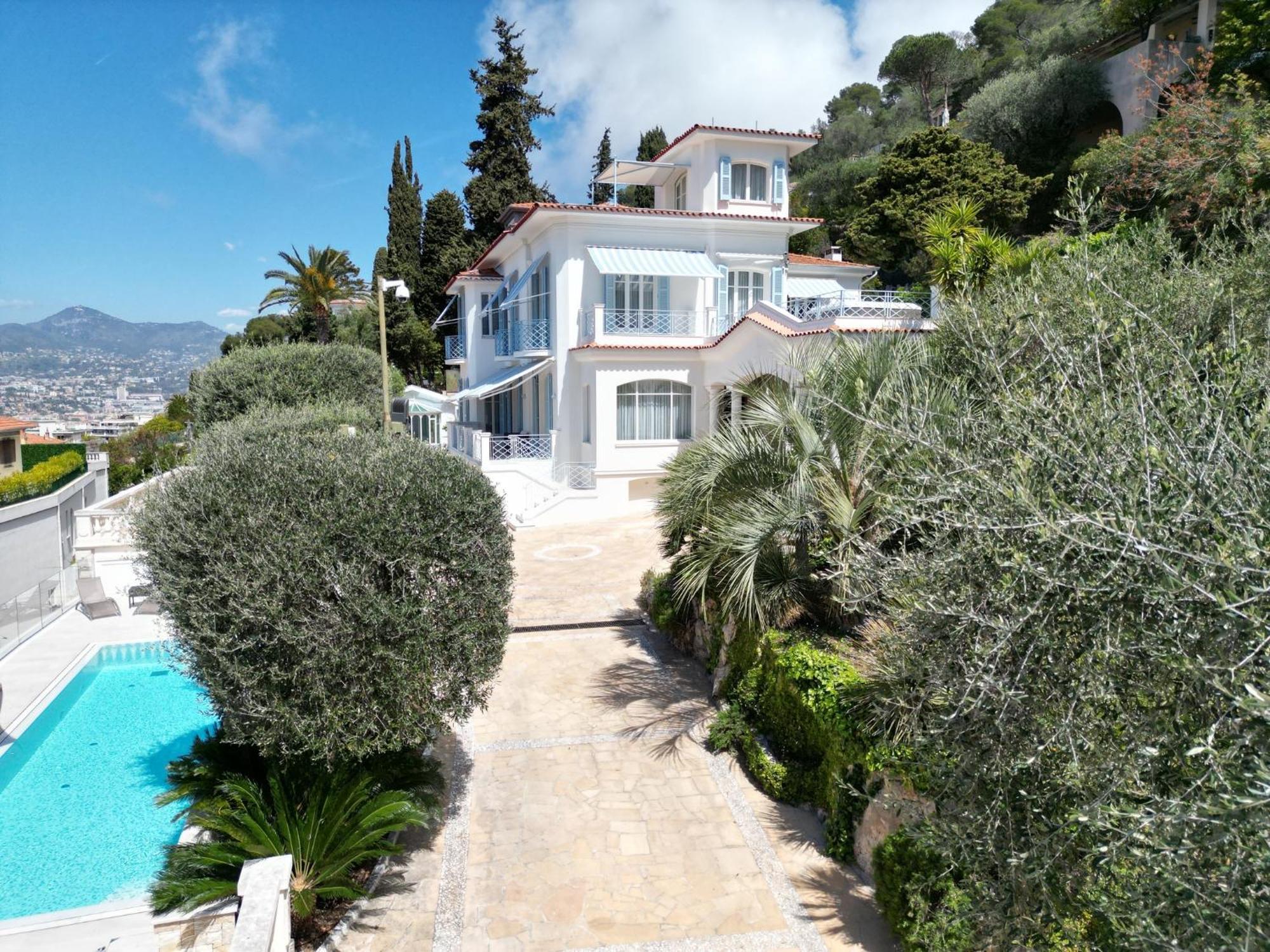 Luxury At Mont Boron, Swimming Pool Overviewing The Bay Nice