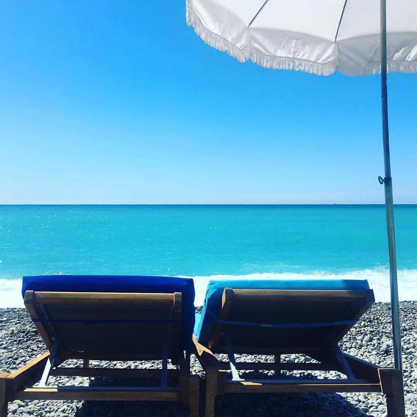 Promenade: Spacious Air-conditioned Near Nice