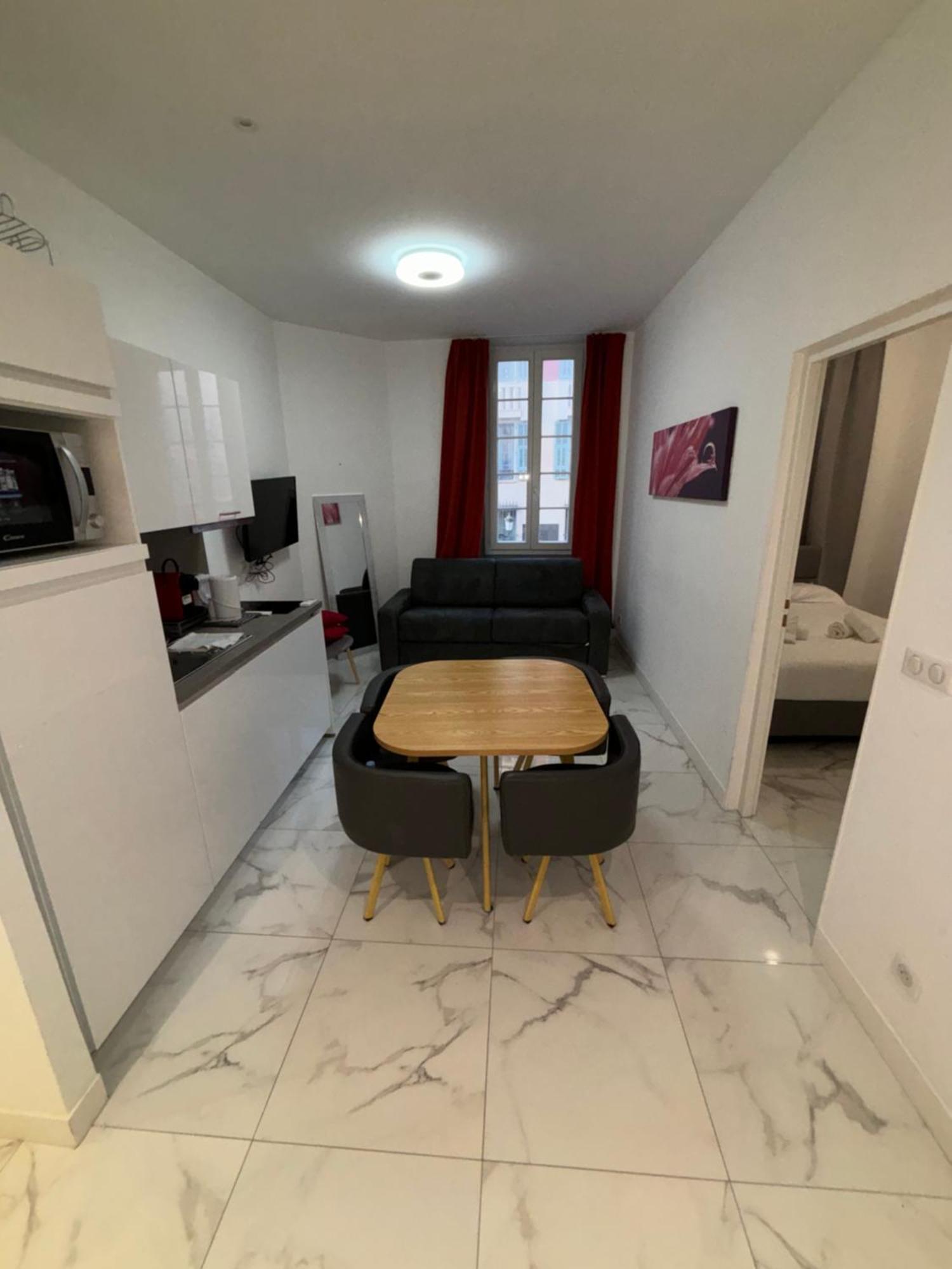 4 Couchages Idealement Place Promenade Des Anglais / Cours Saleya Apartment *