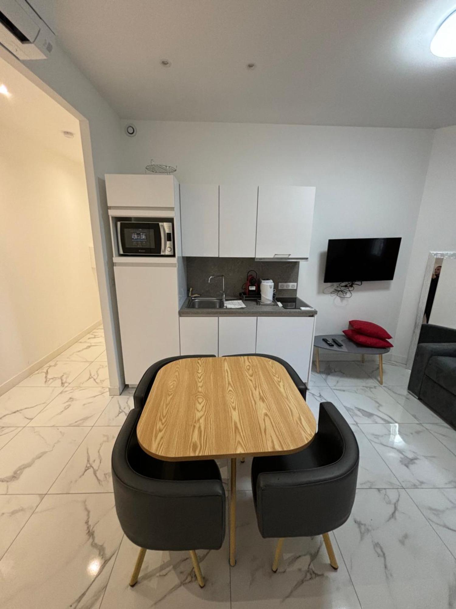 4 Couchages Idealement Place Promenade Des Anglais / Cours Saleya Apartment Nice