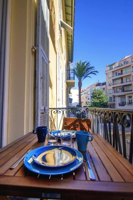 New - Cosy - 10 Min Walk To The !