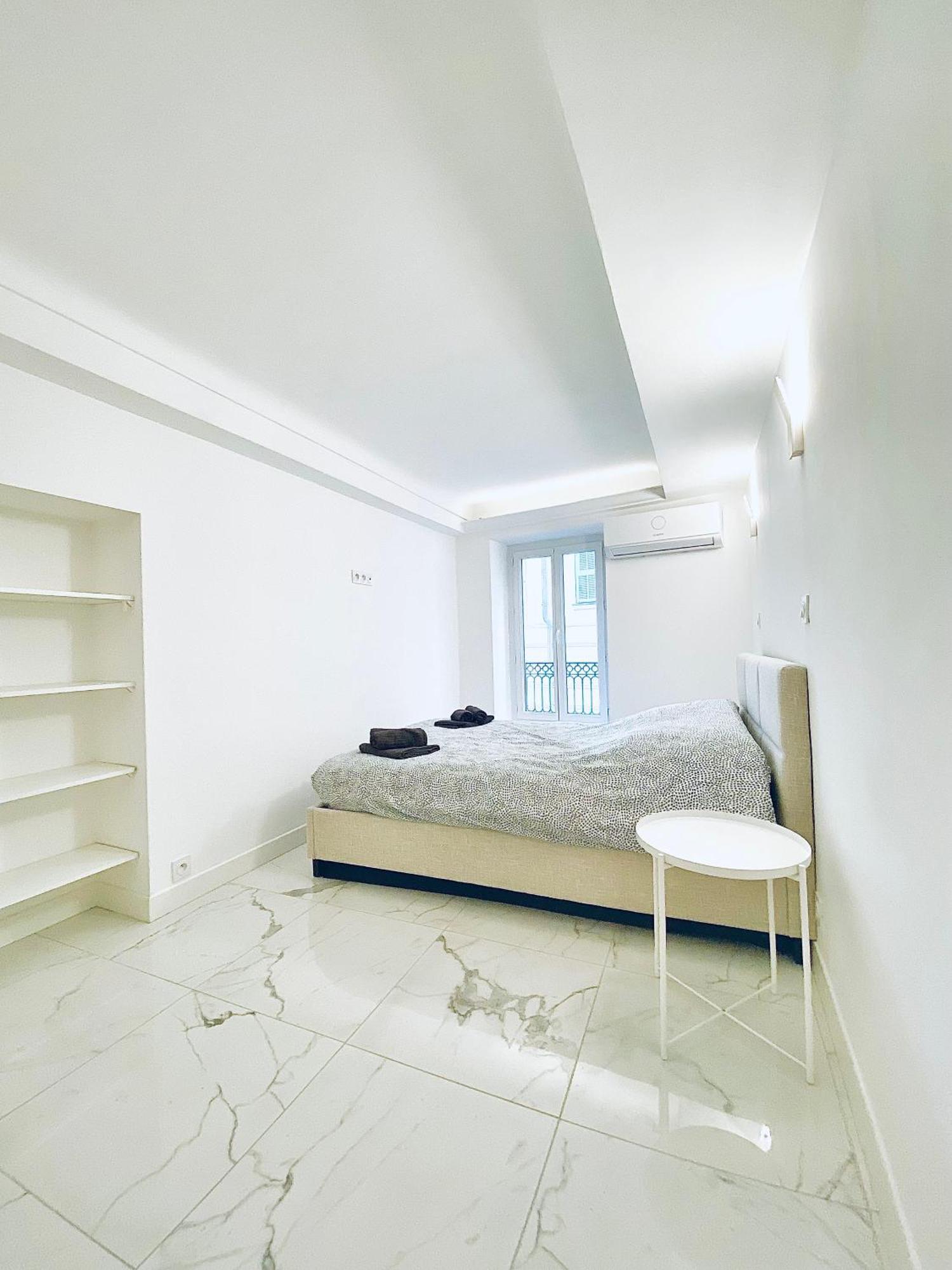 Apartment T3 Carre D'or Plein Centre Nice