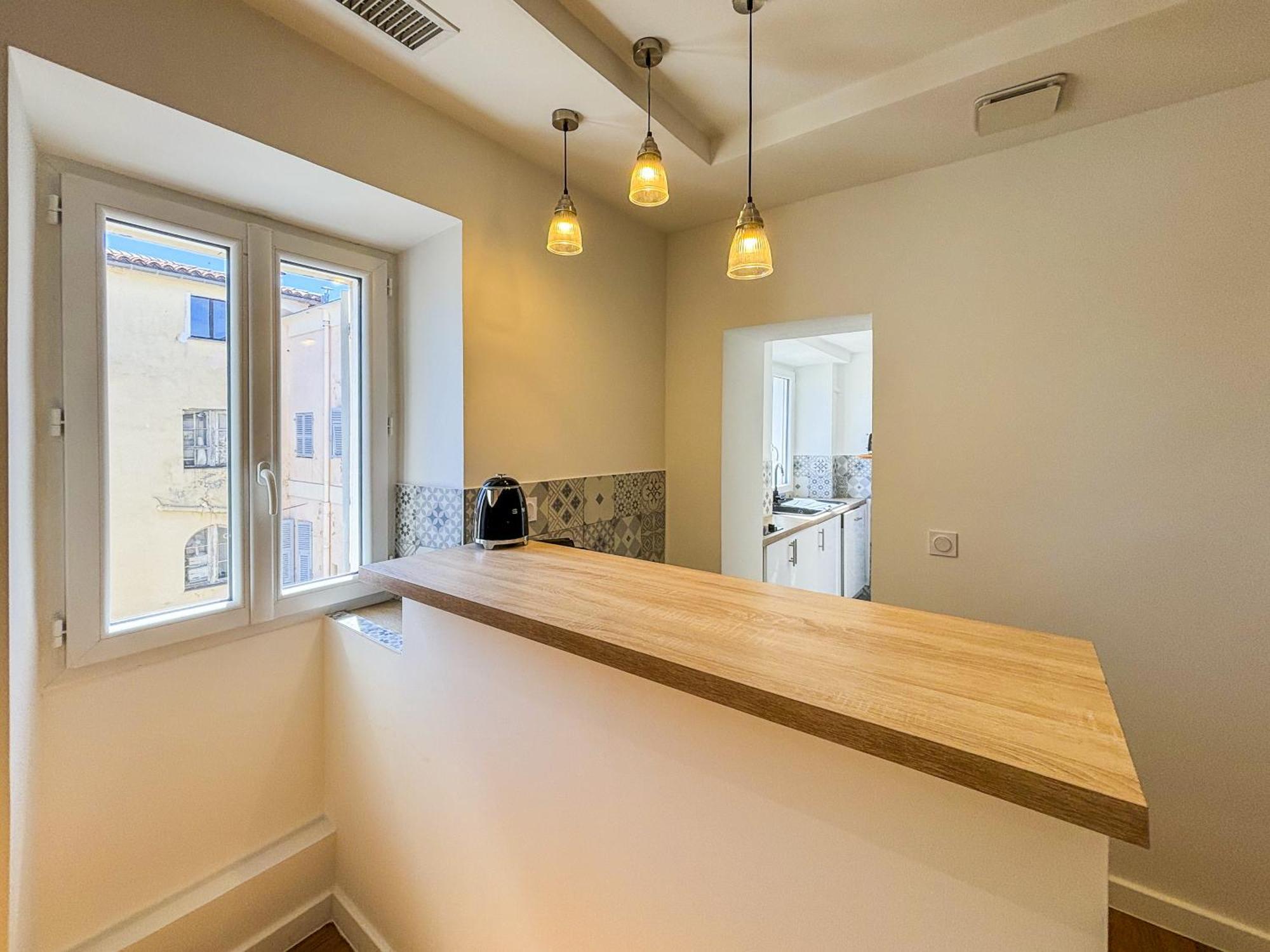Cours Saleya - Wifi, Ac, 2pers, Apercu Mer Apartment