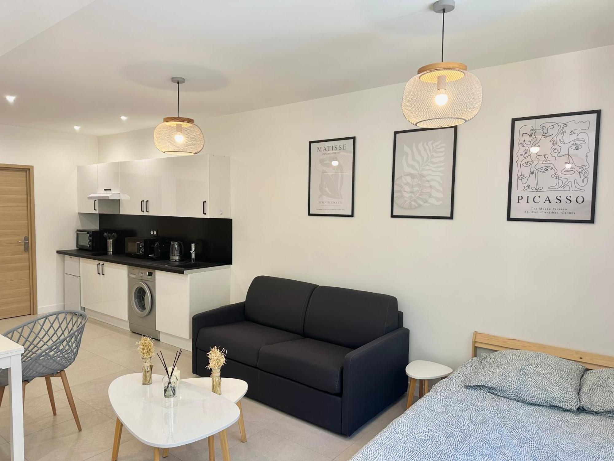 Apartment Grand Renove Proche ! Nice
