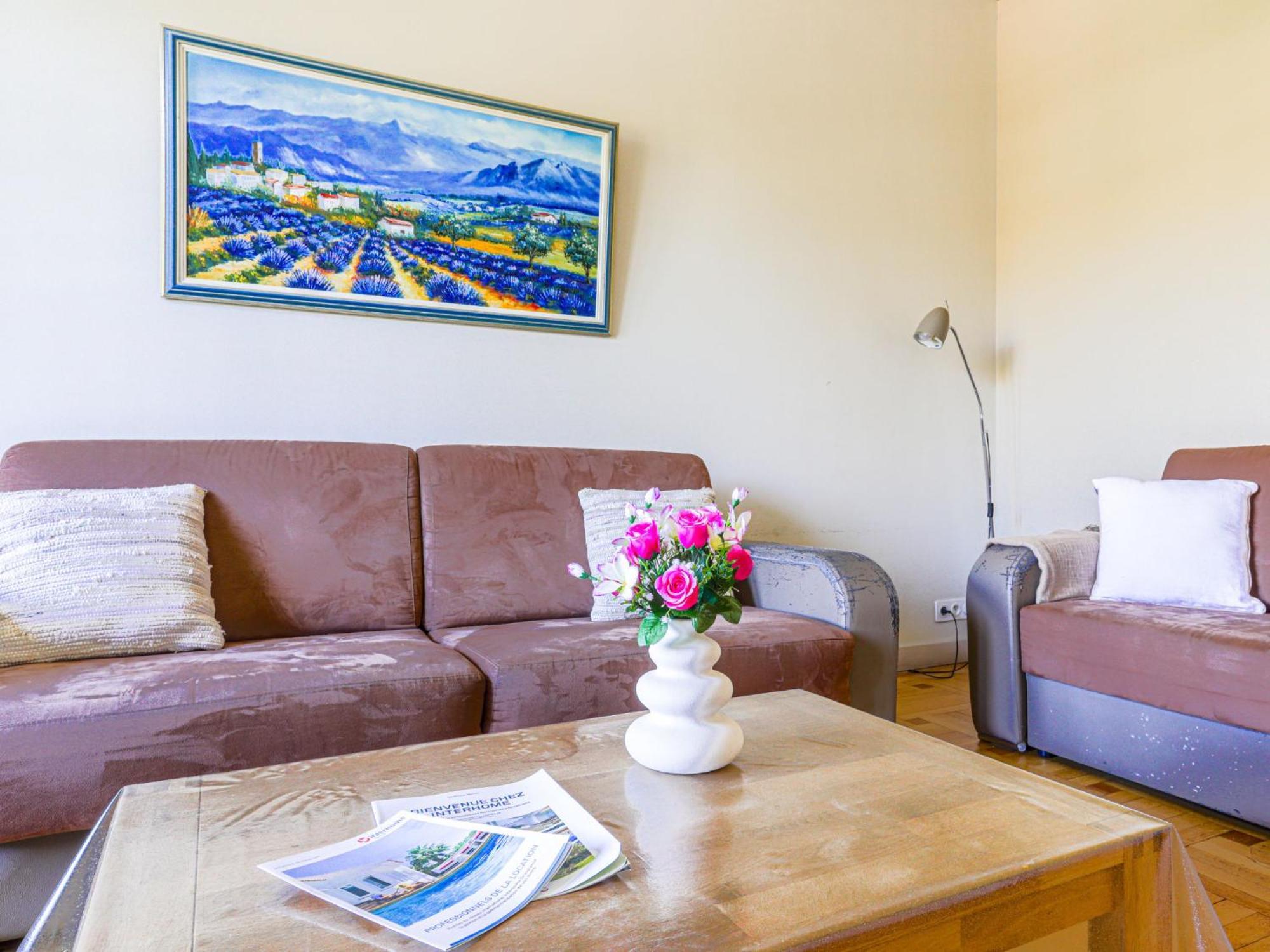 Le Victor Hugo By Interhome