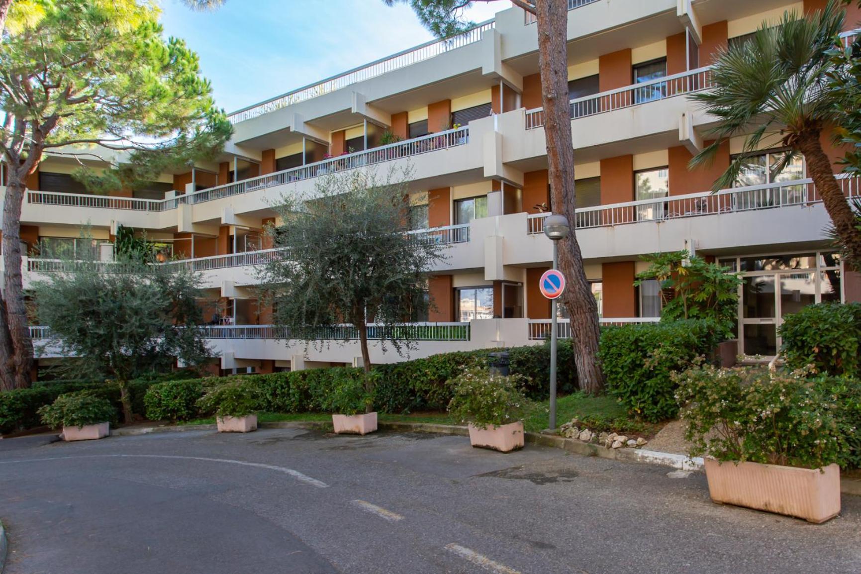 Appartement Sea View In With Swimming Pool! Nice