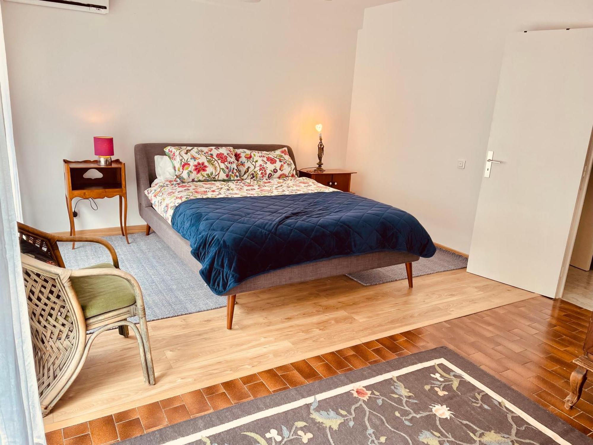 Elegant, Spacious, Central Nice