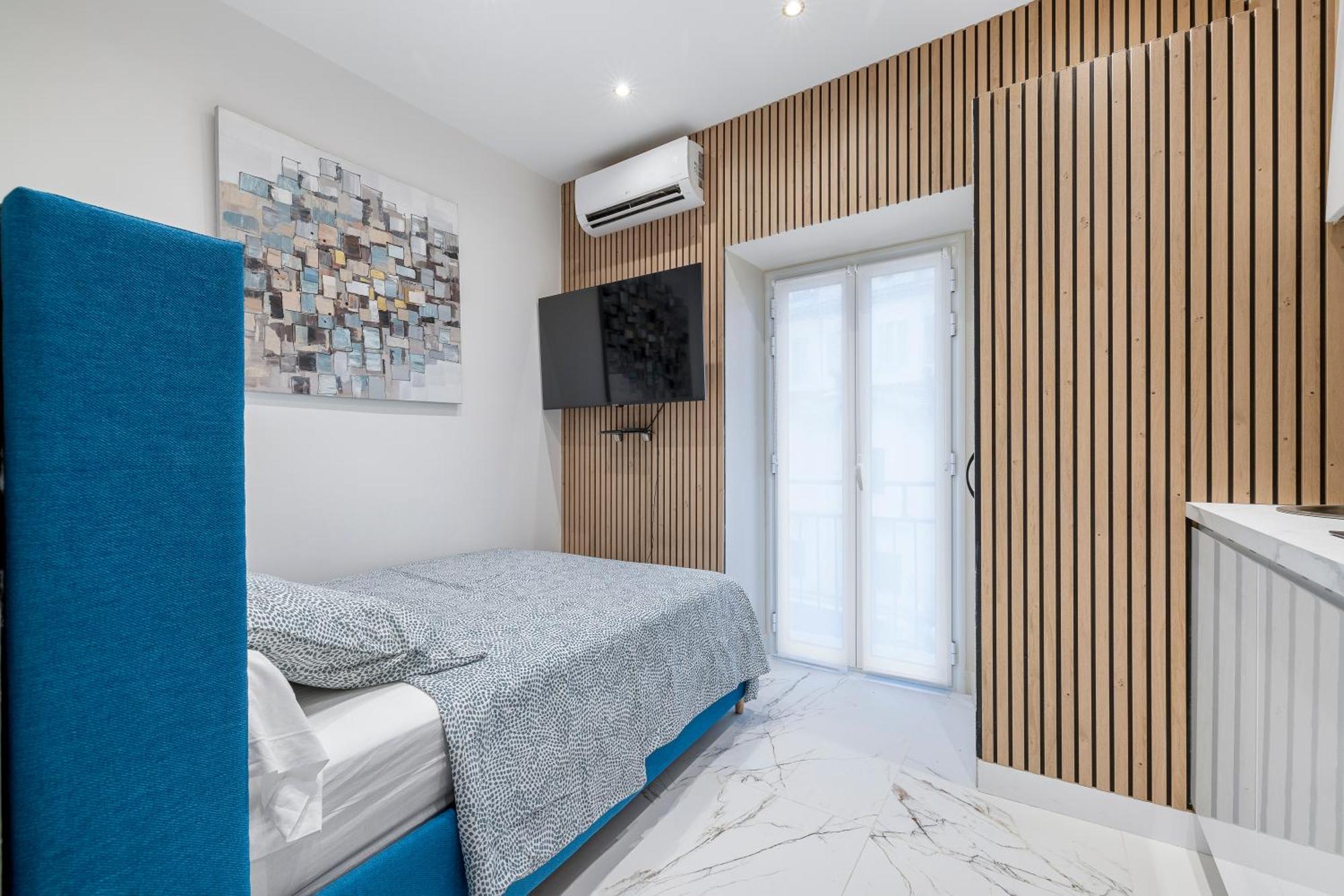 Renting - 5france - Luxe & Comfort Seafront Massena Nice