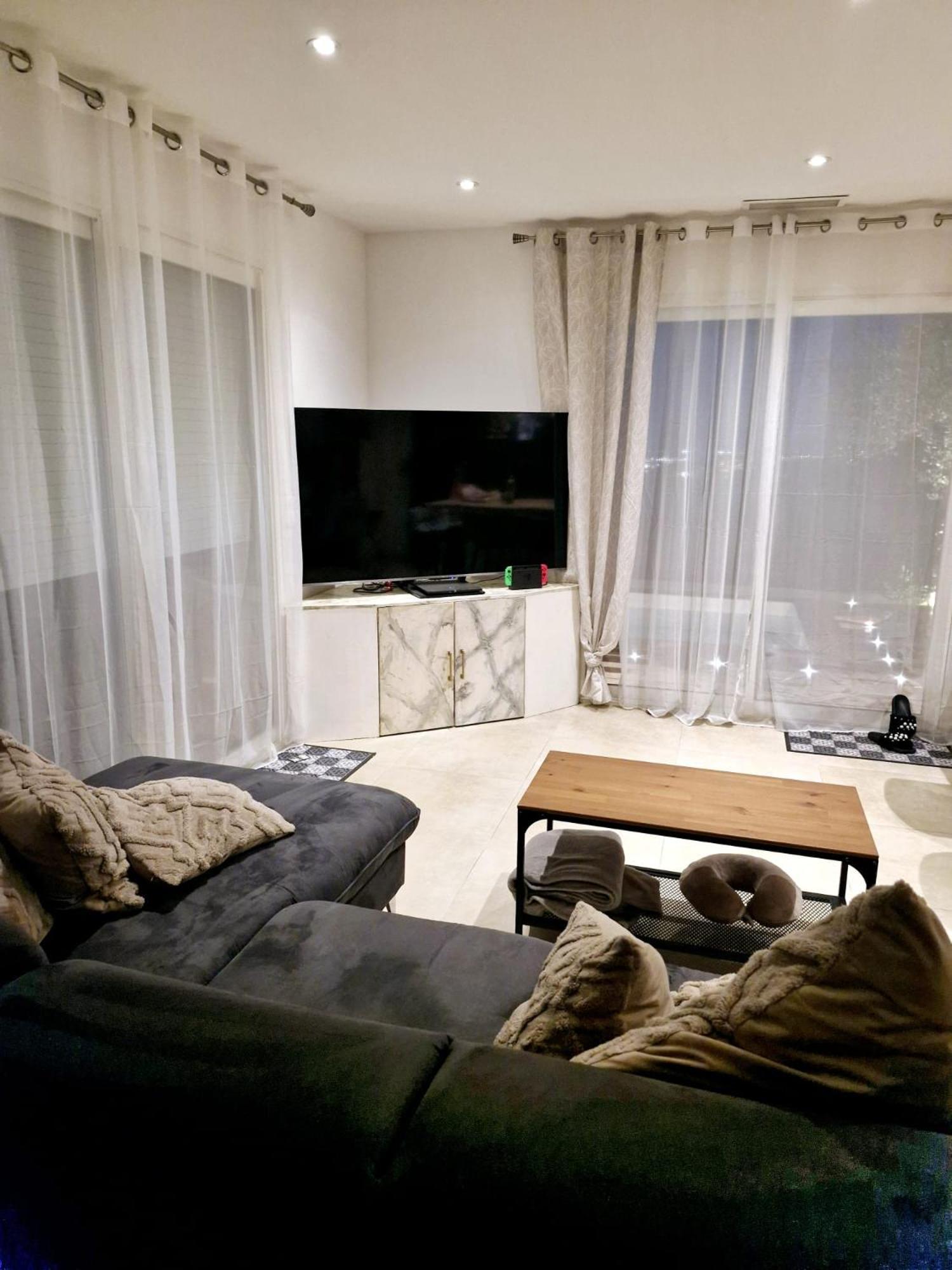 Villa Nice, Magnifique Vue Avec Piscine