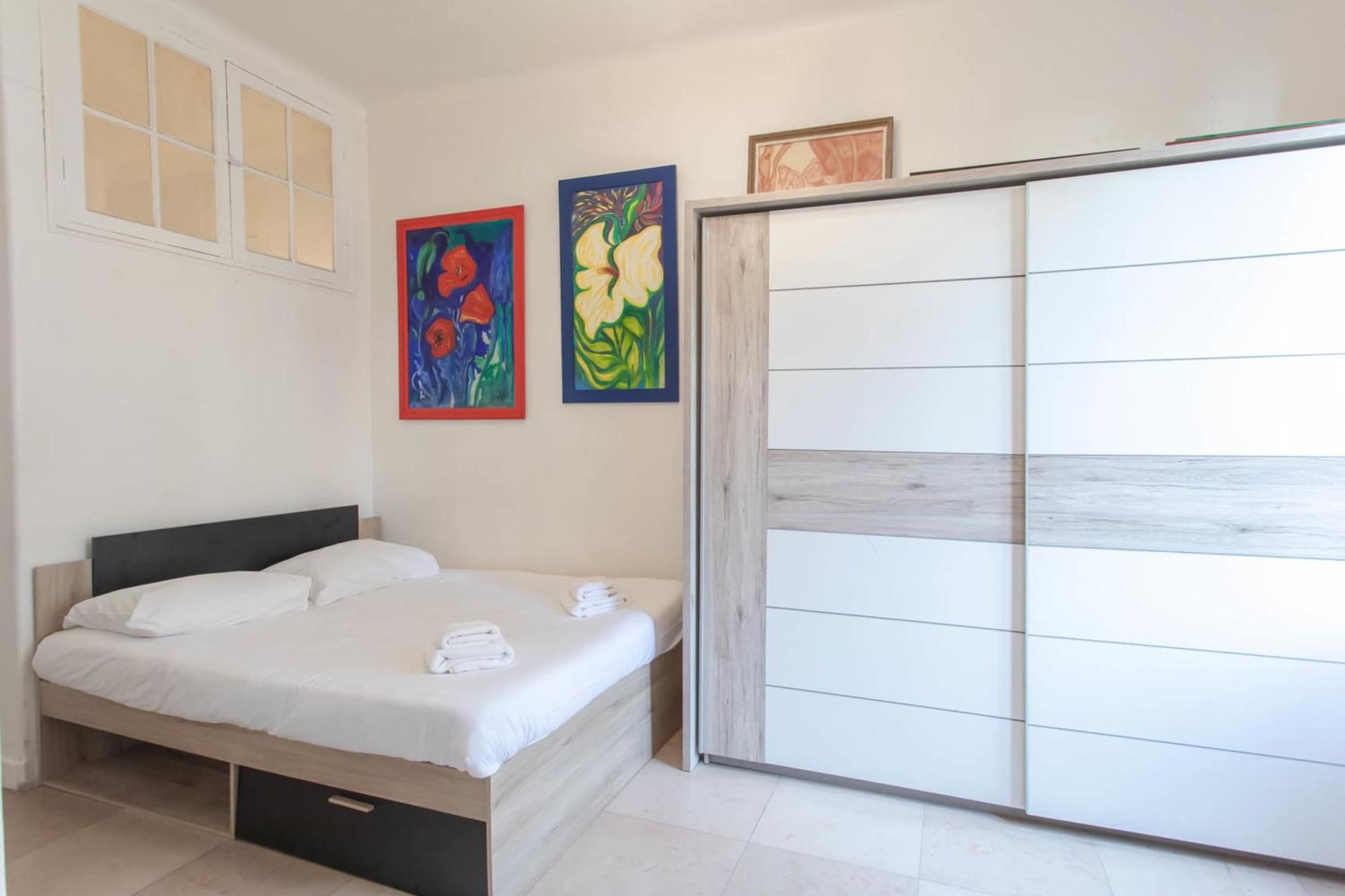 La Porte Bleue Furnished Flat * Nice