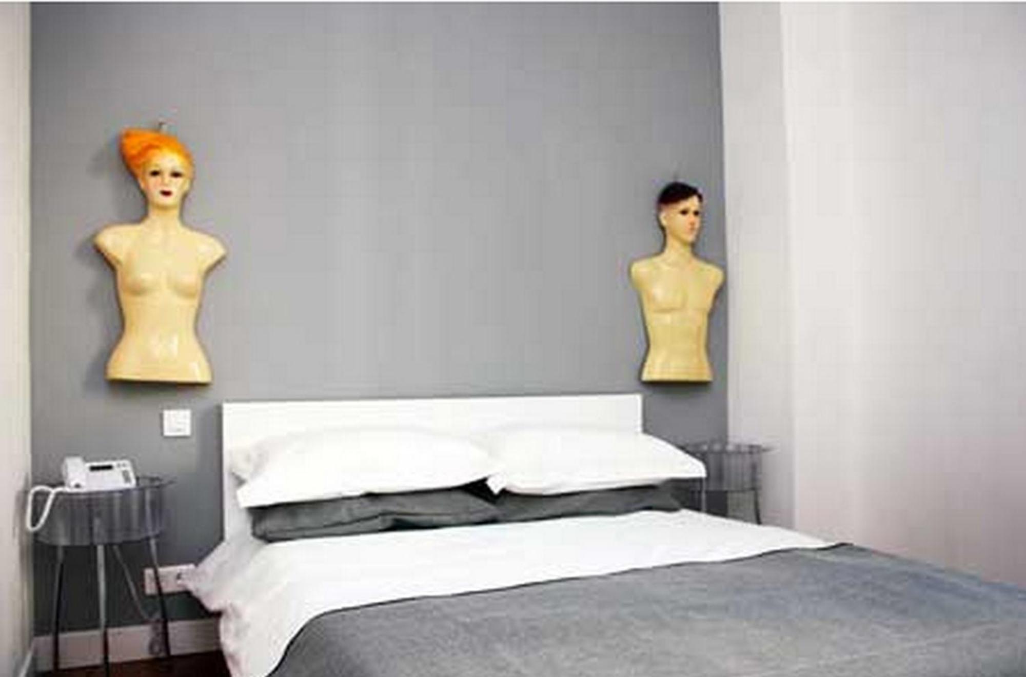 B11hotel Hotel