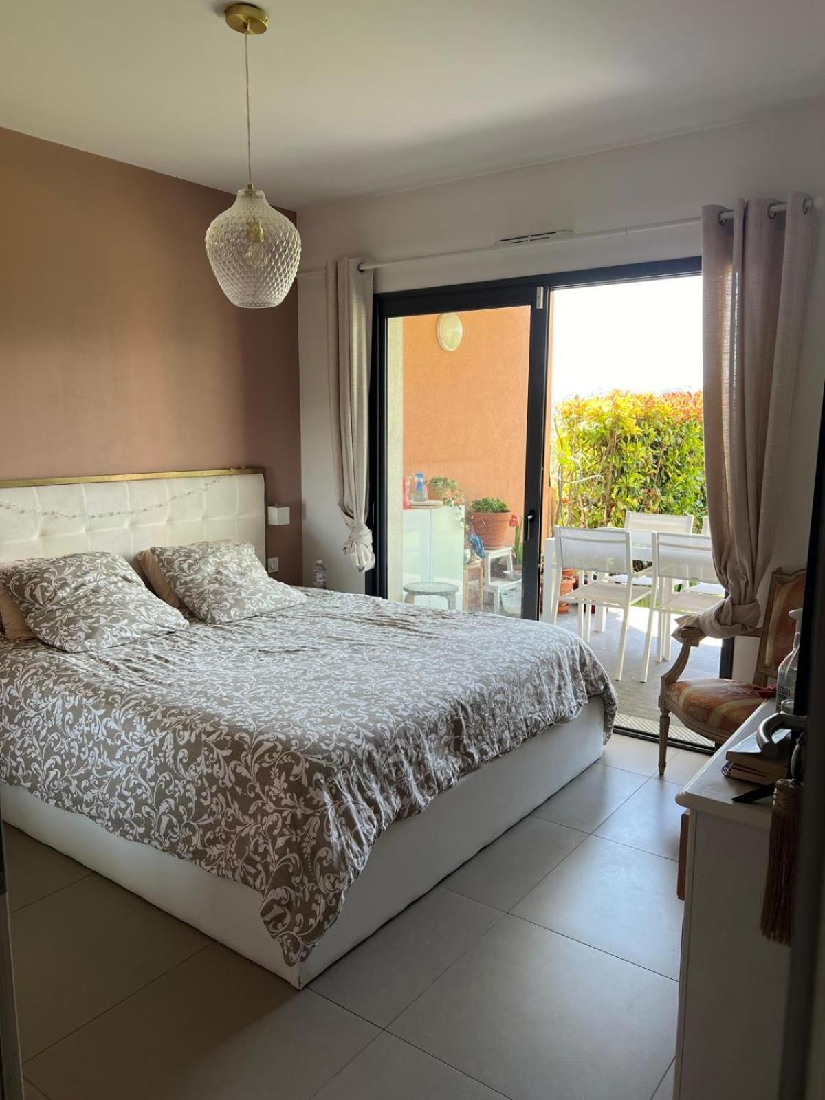 Joli 3 Pieces Ensoleille Sur Les Hauteurs De Appartement *
