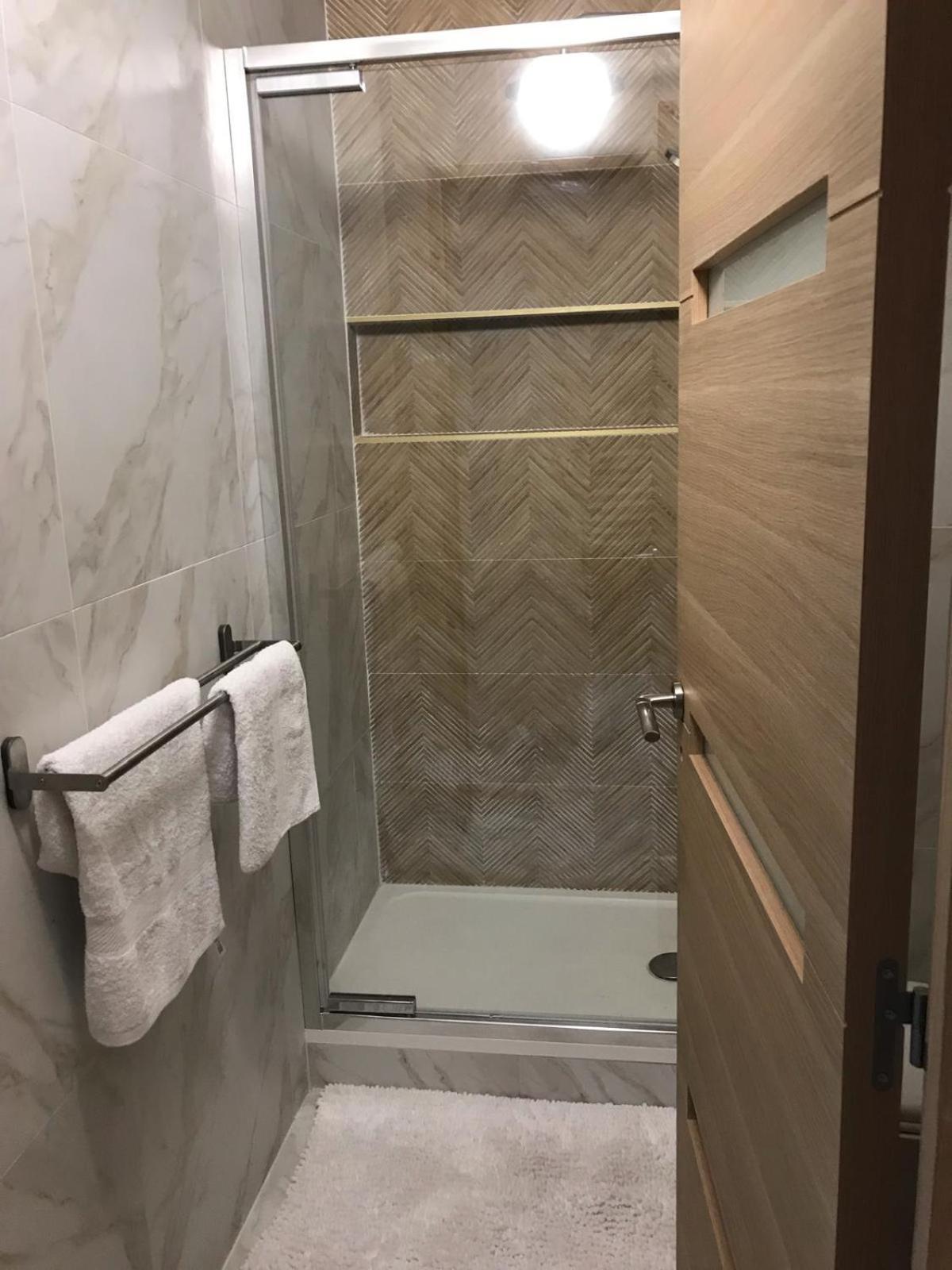 1 Minute De La Promenade Des Apartment *