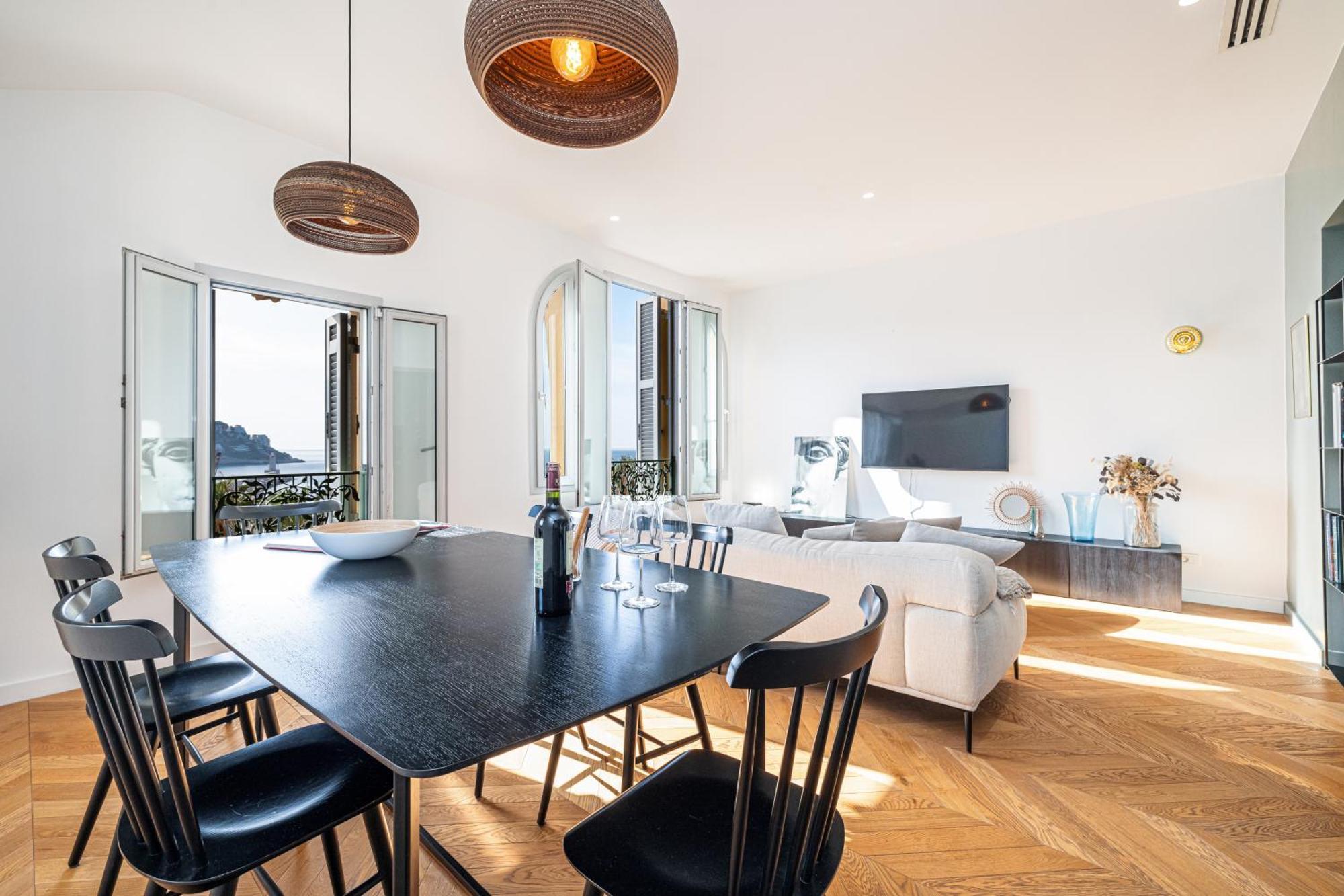 Feel - Vista Di Portu Nice