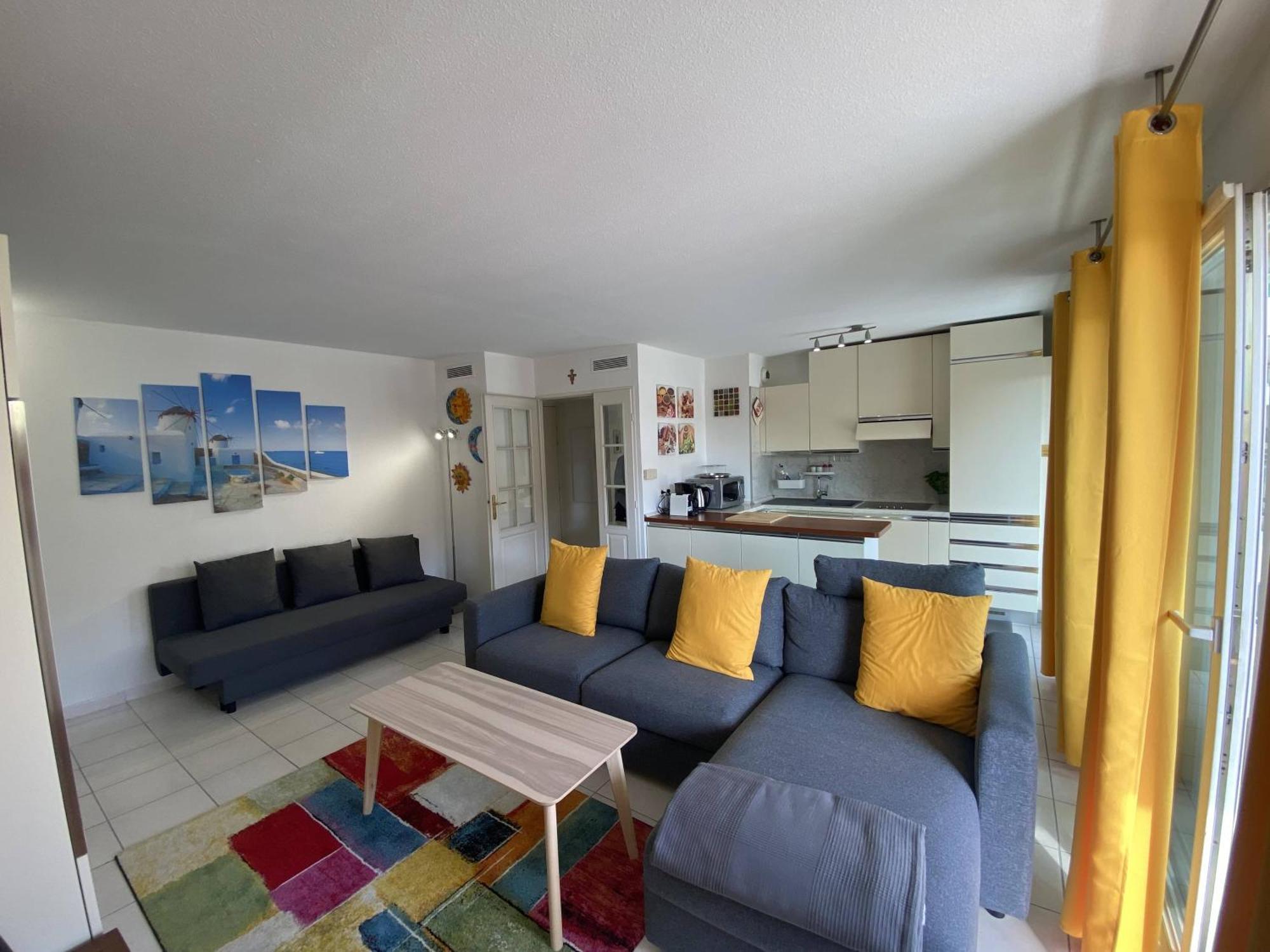 Magnan 2p-piscine, Clim, Parking * Nice