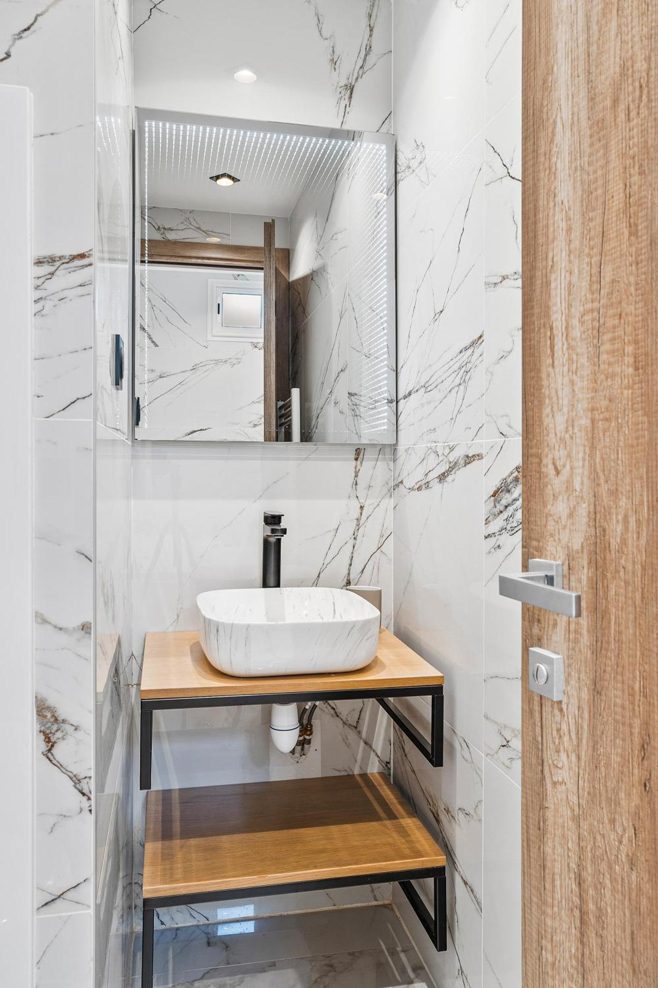 Renting - 8france - Luxury & Comfort Jacuzzi Massena