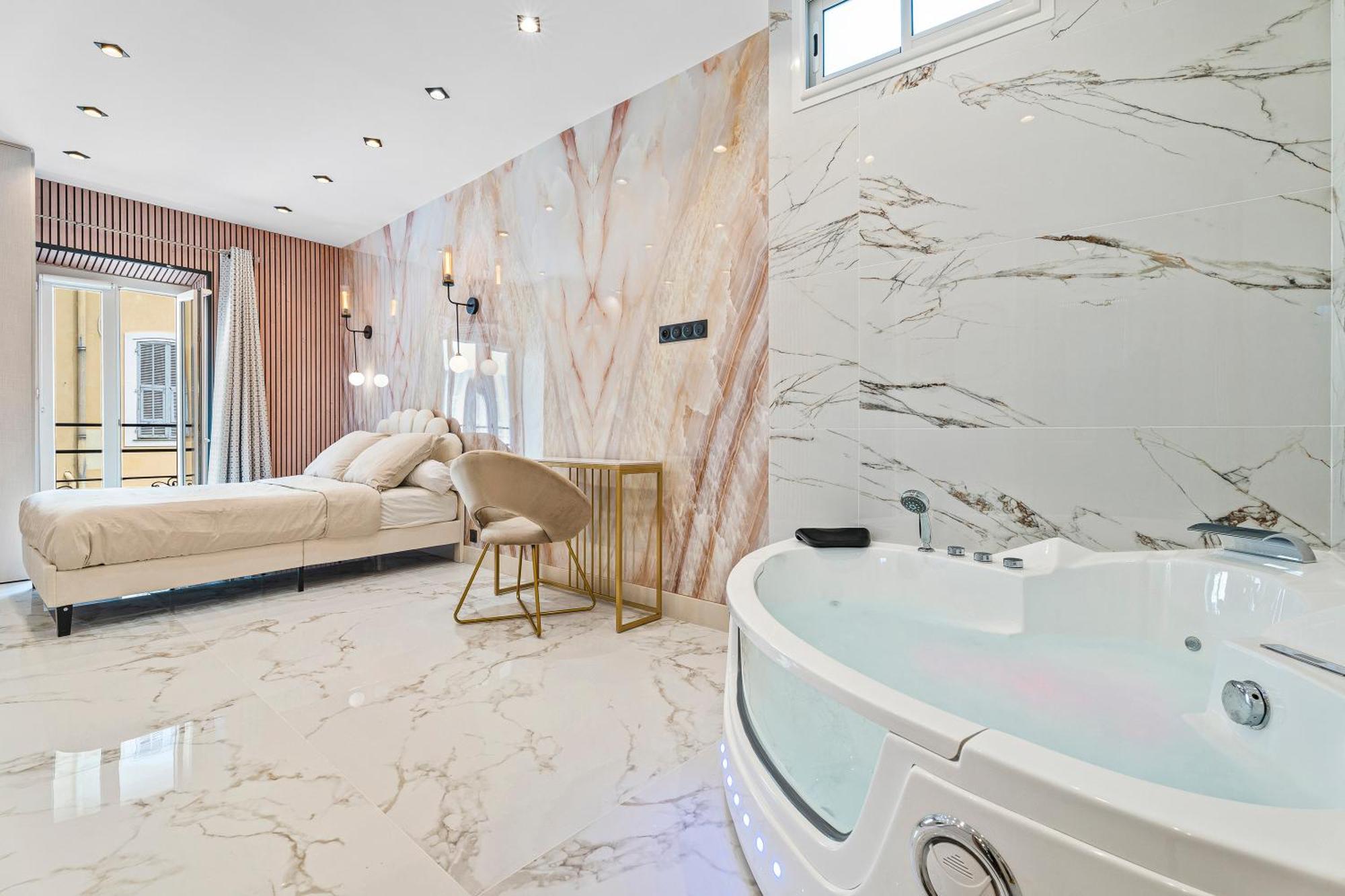 Apartment Renting - 8france - Luxury & Comfort Jacuzzi Massena