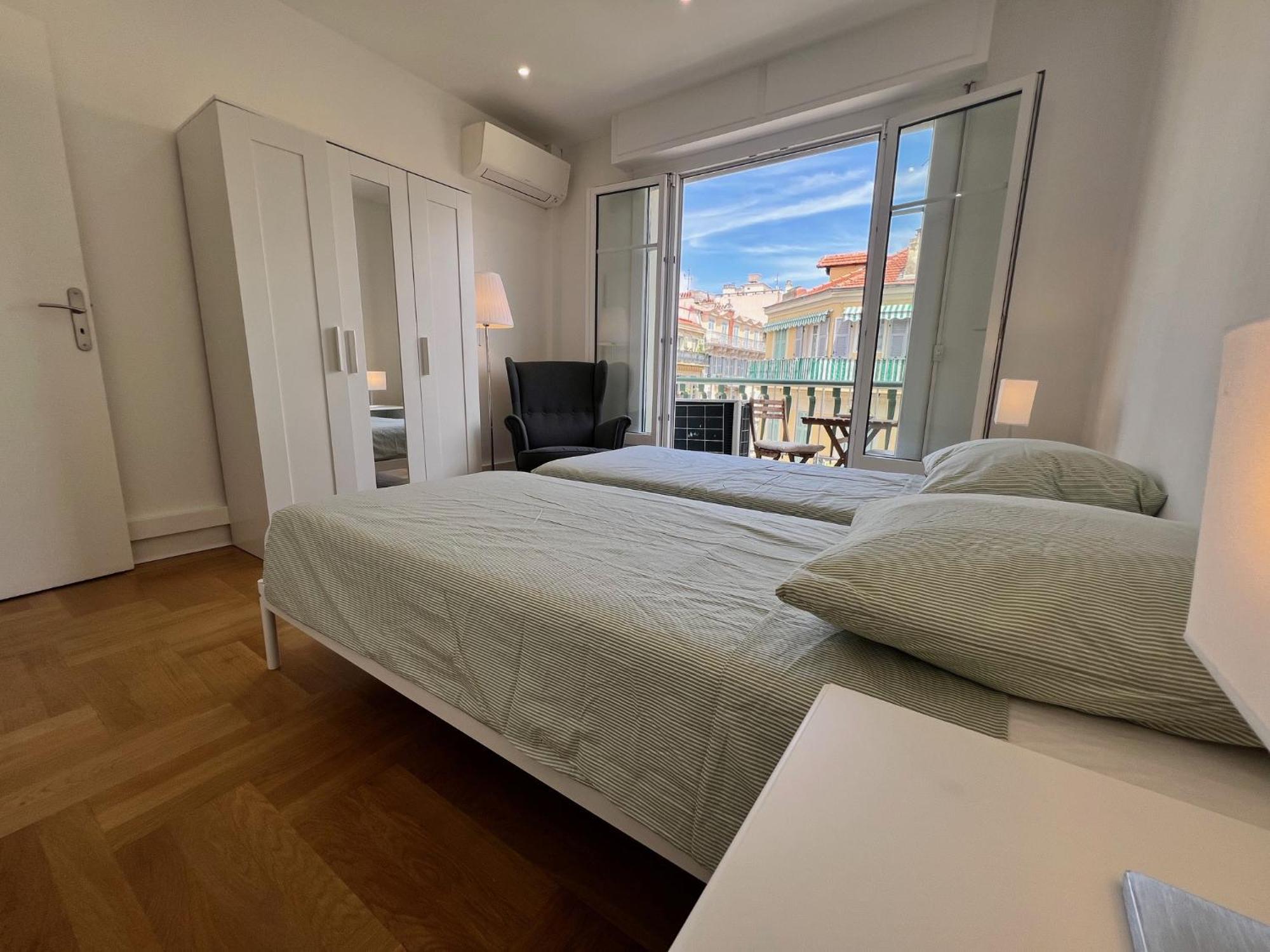 Riviera - Terrasse Cervantes - Medecin - Gare Thiers