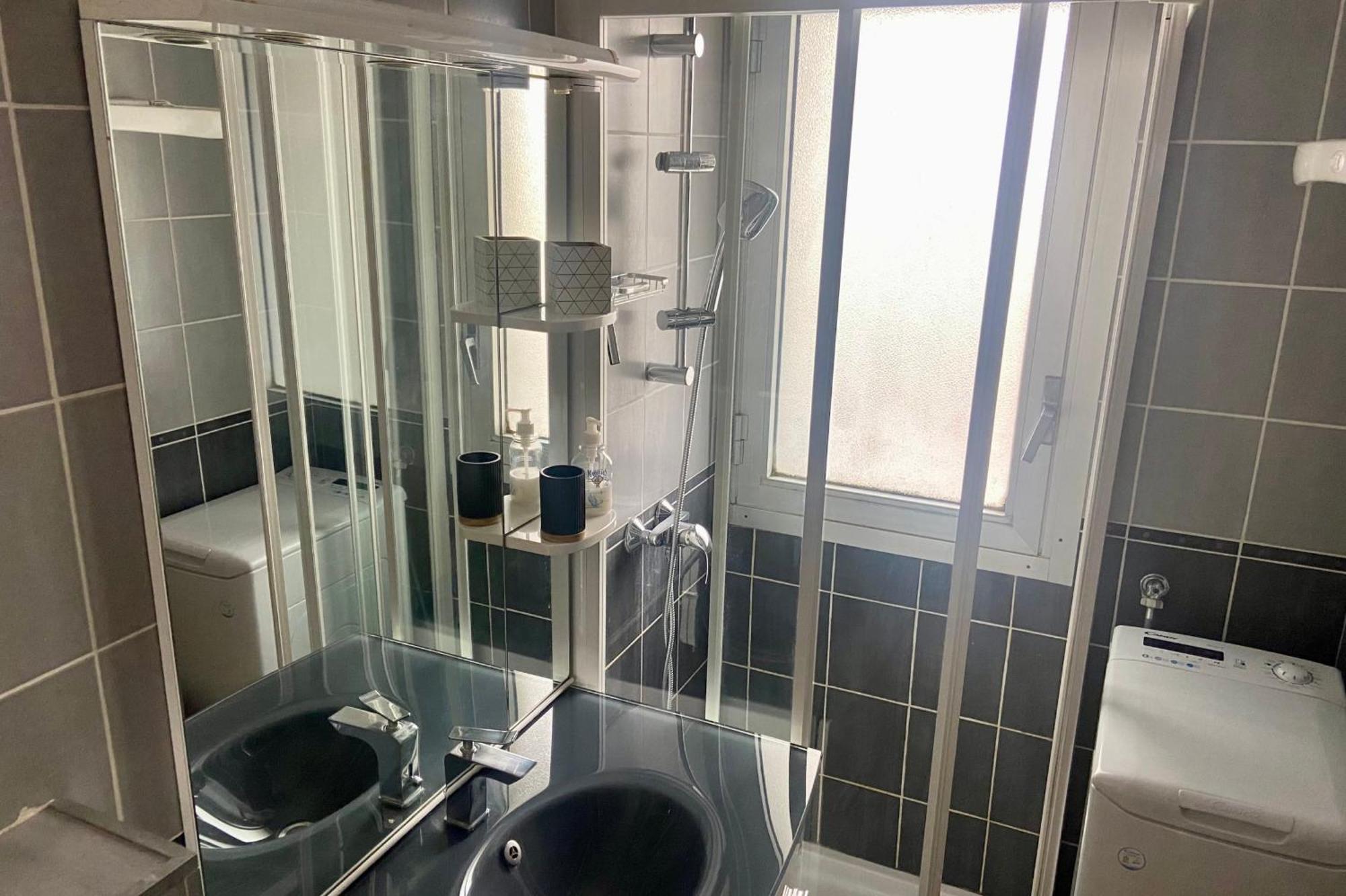 Apartment Charming At 50 M From The Of *