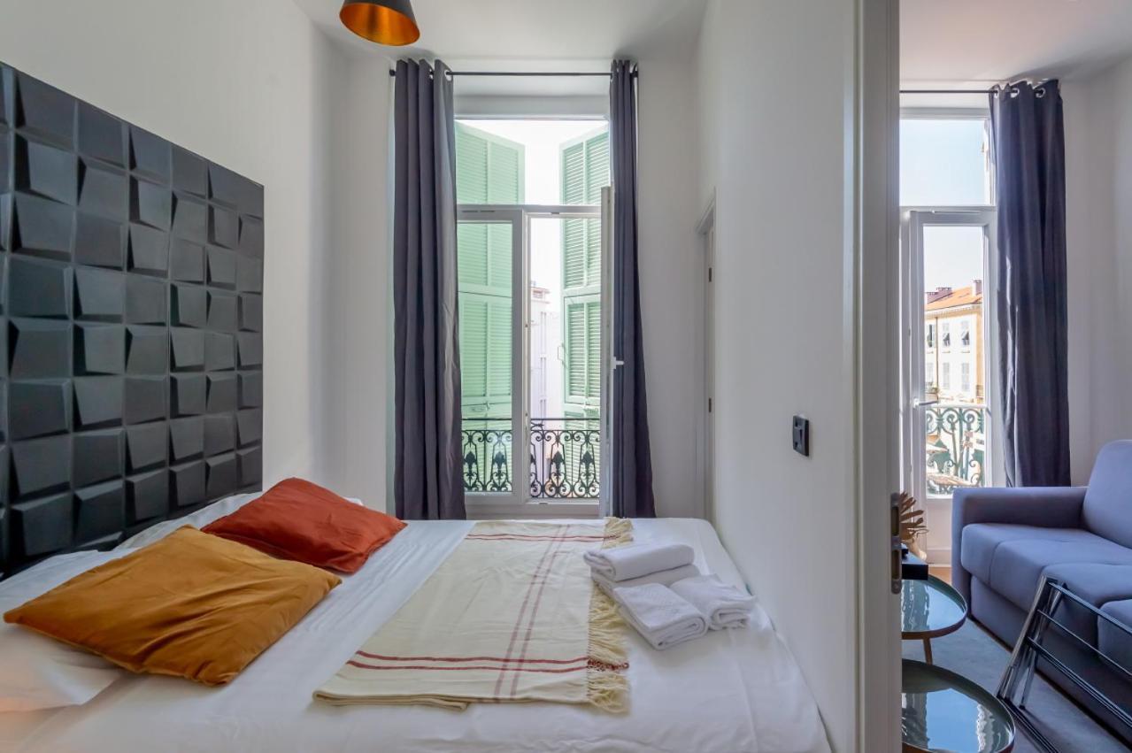 Apartment 301a Charming 2 Refurbished Super Center *