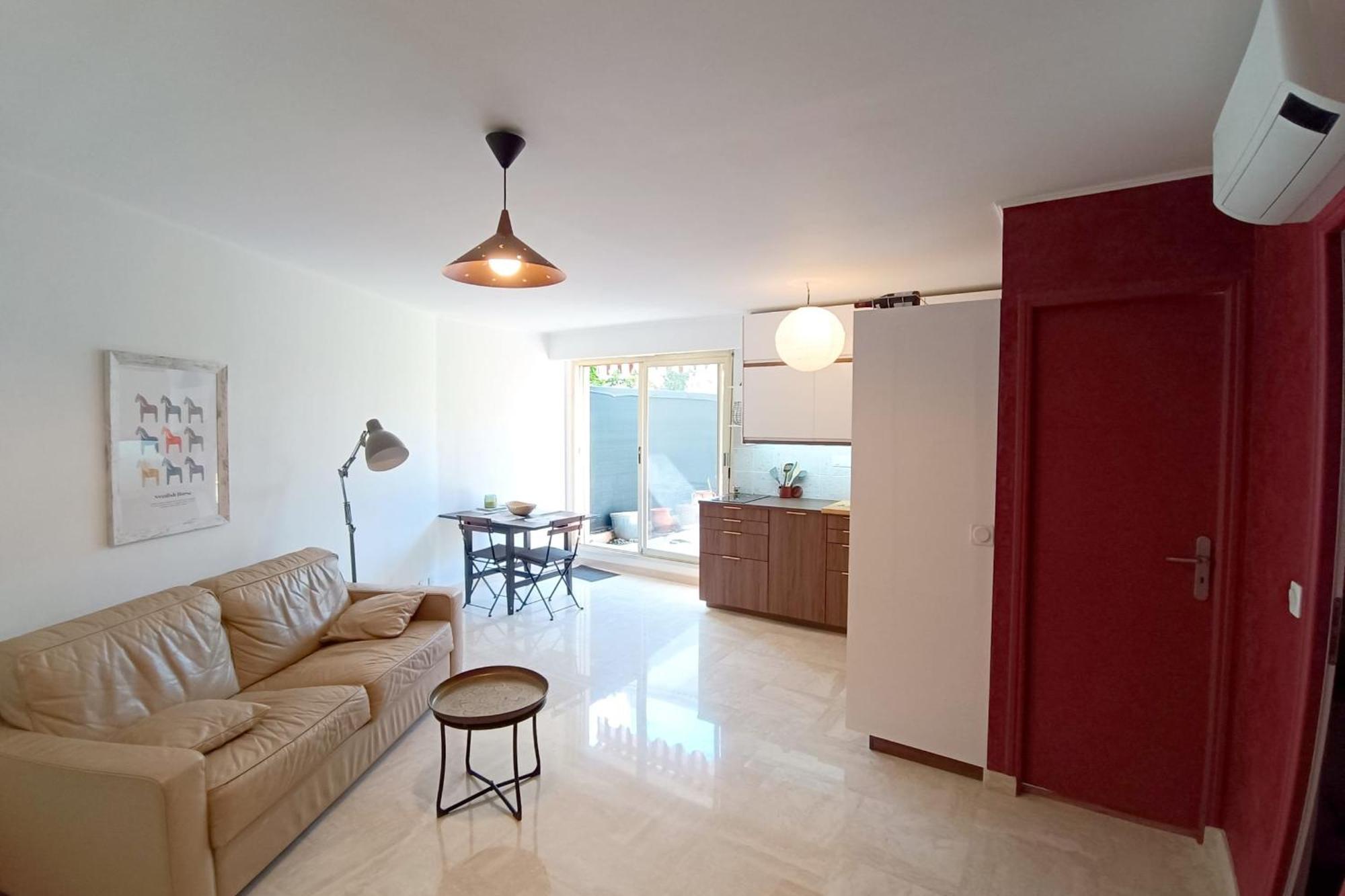 Refurbished With Terrace And Garden * Nice