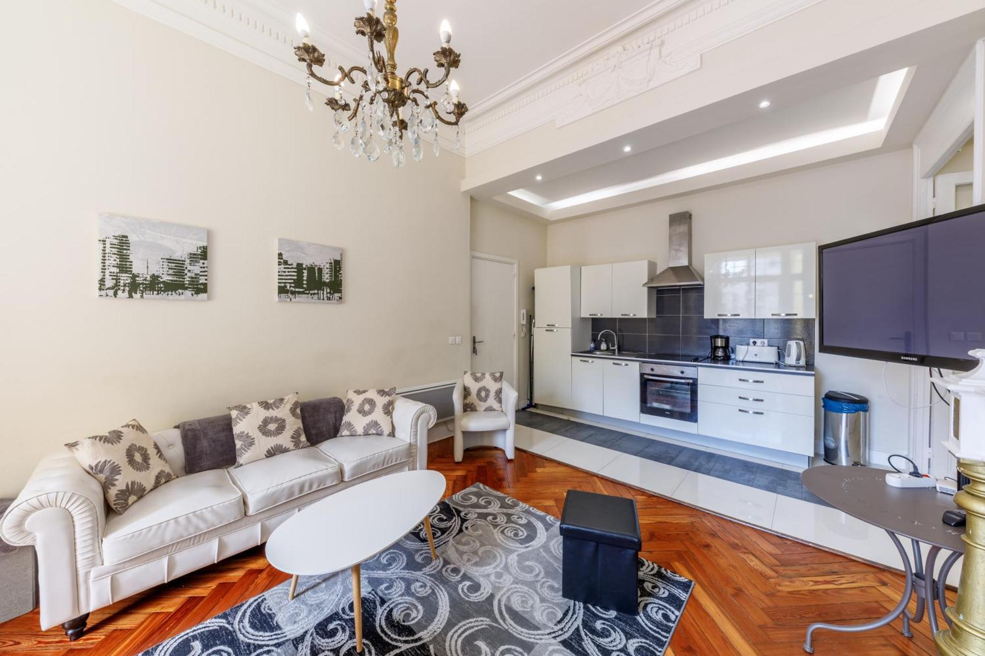 Apartment Prestige Designer Apartment, Super