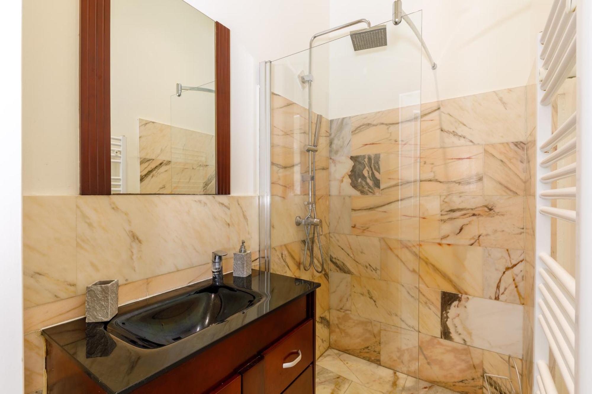 Prestige Designer Apartment, Super * Nice