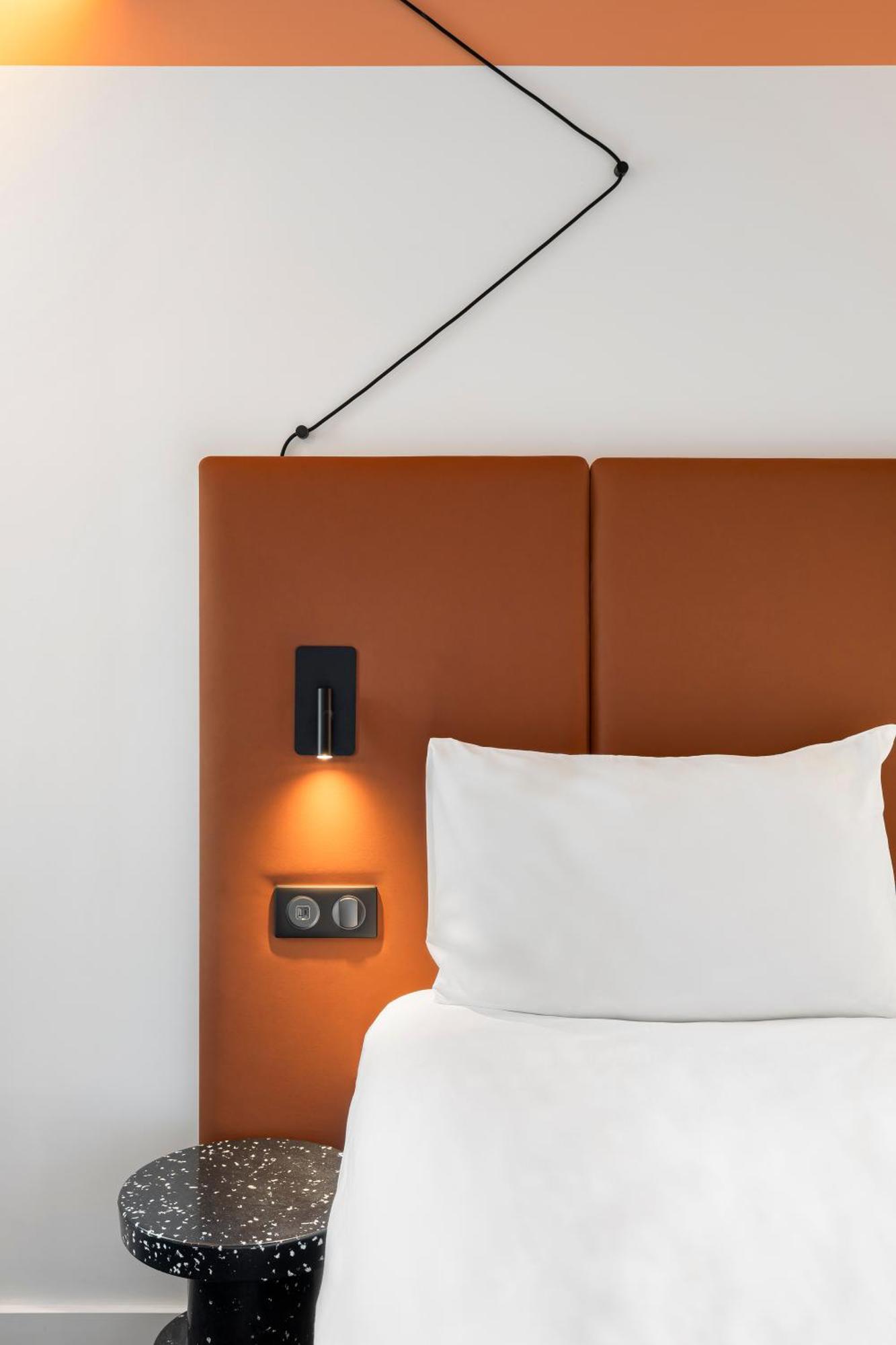 Ibis Aeroport Promenade Des Hotel