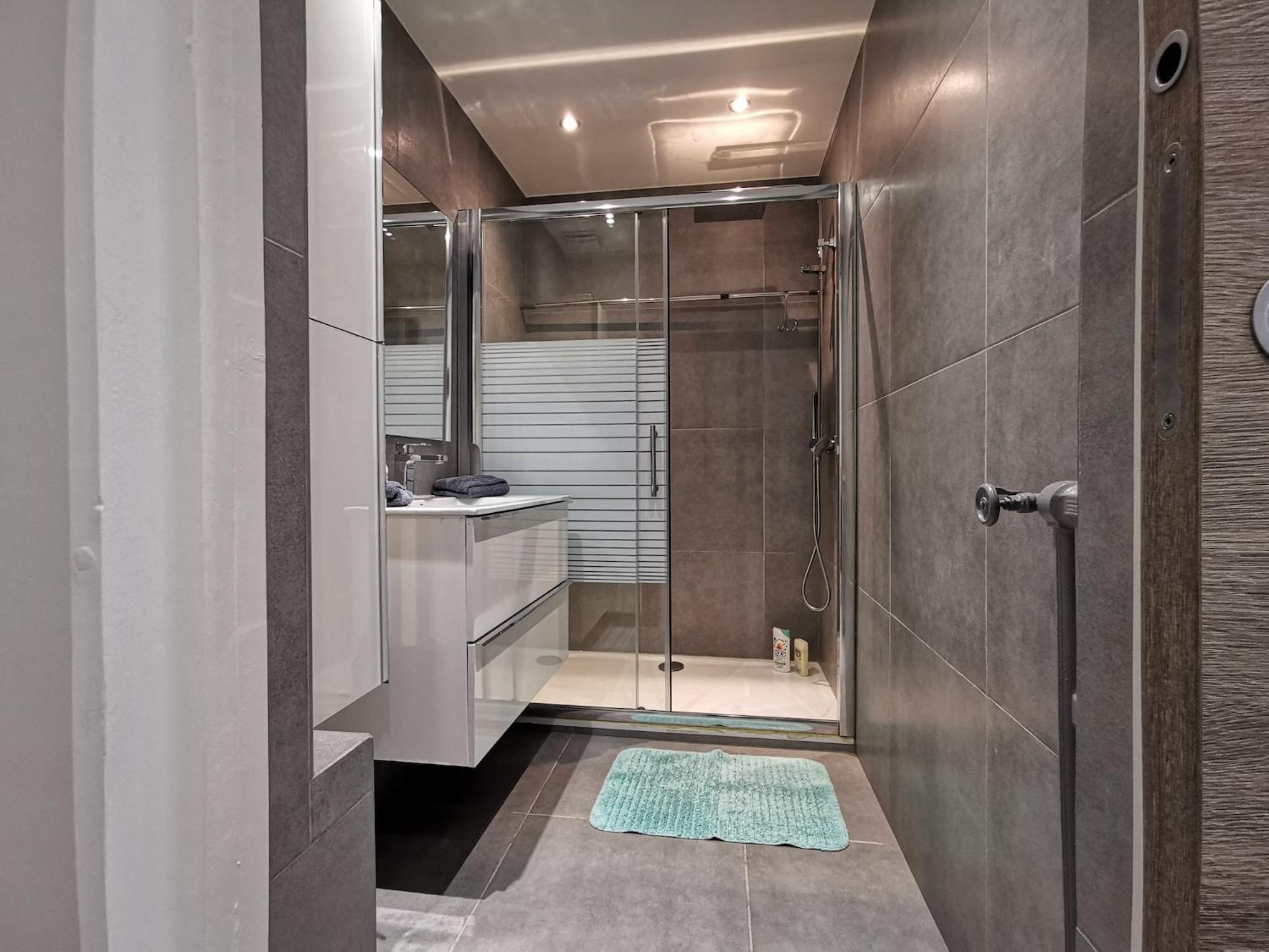 Le Saint Pierre Apartment *