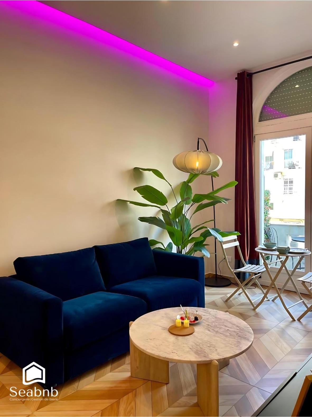 Luxurious - Seaside - Bath - Wifi - Ac