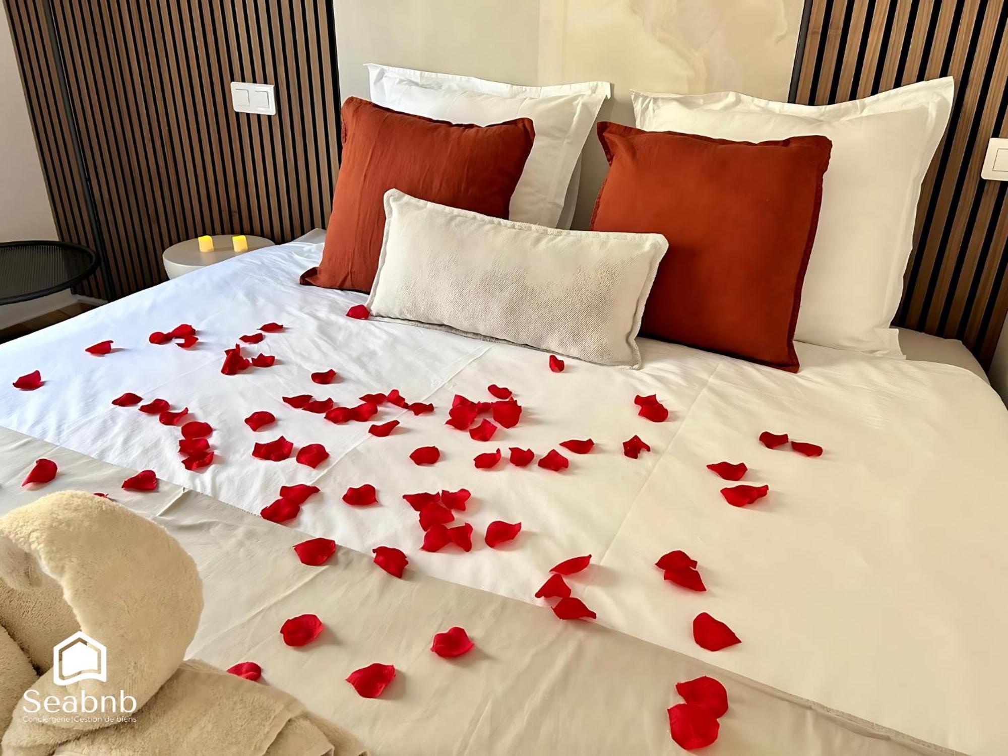 Luxurious - Seaside - Bath - Wifi - Ac * Nice