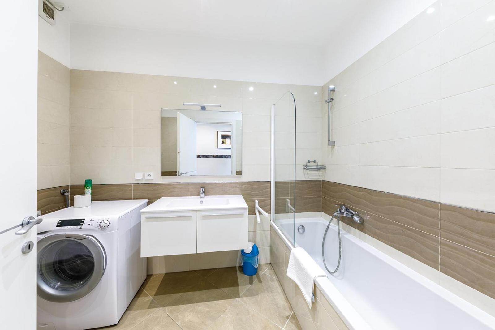 Apartment Wonderful On Sea *